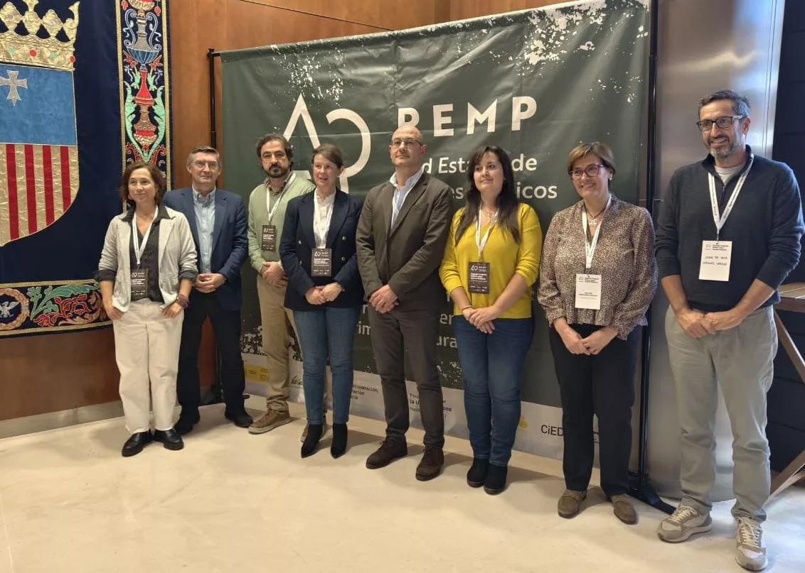 Junta Directiva de la REMP con Ana Cecilia Oliván Villobas en el centro Junta Directiva de la REMP con Ana Cecilia Oliván Villobas en el centro