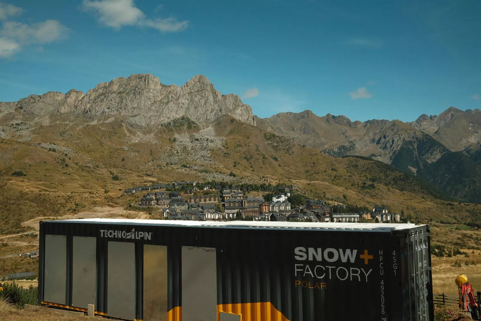 Aramón prevé abrir la temporada el 29 de noviembre tras la modernización de sus sistemas de innivación.