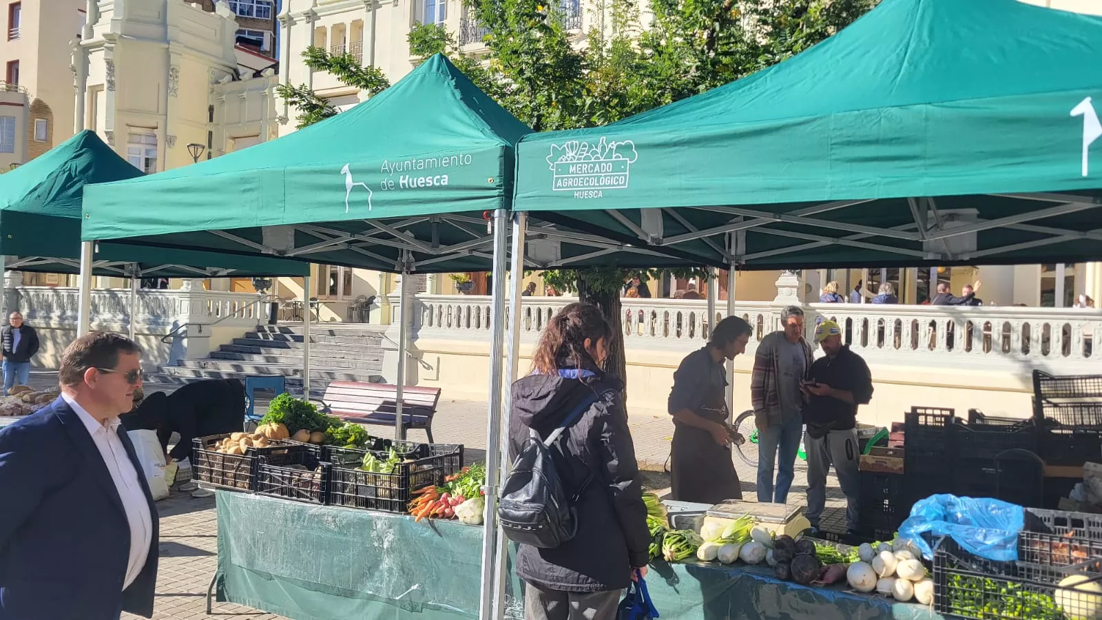 Mercado Agroecológico de Huesca con su nuevo aspecto