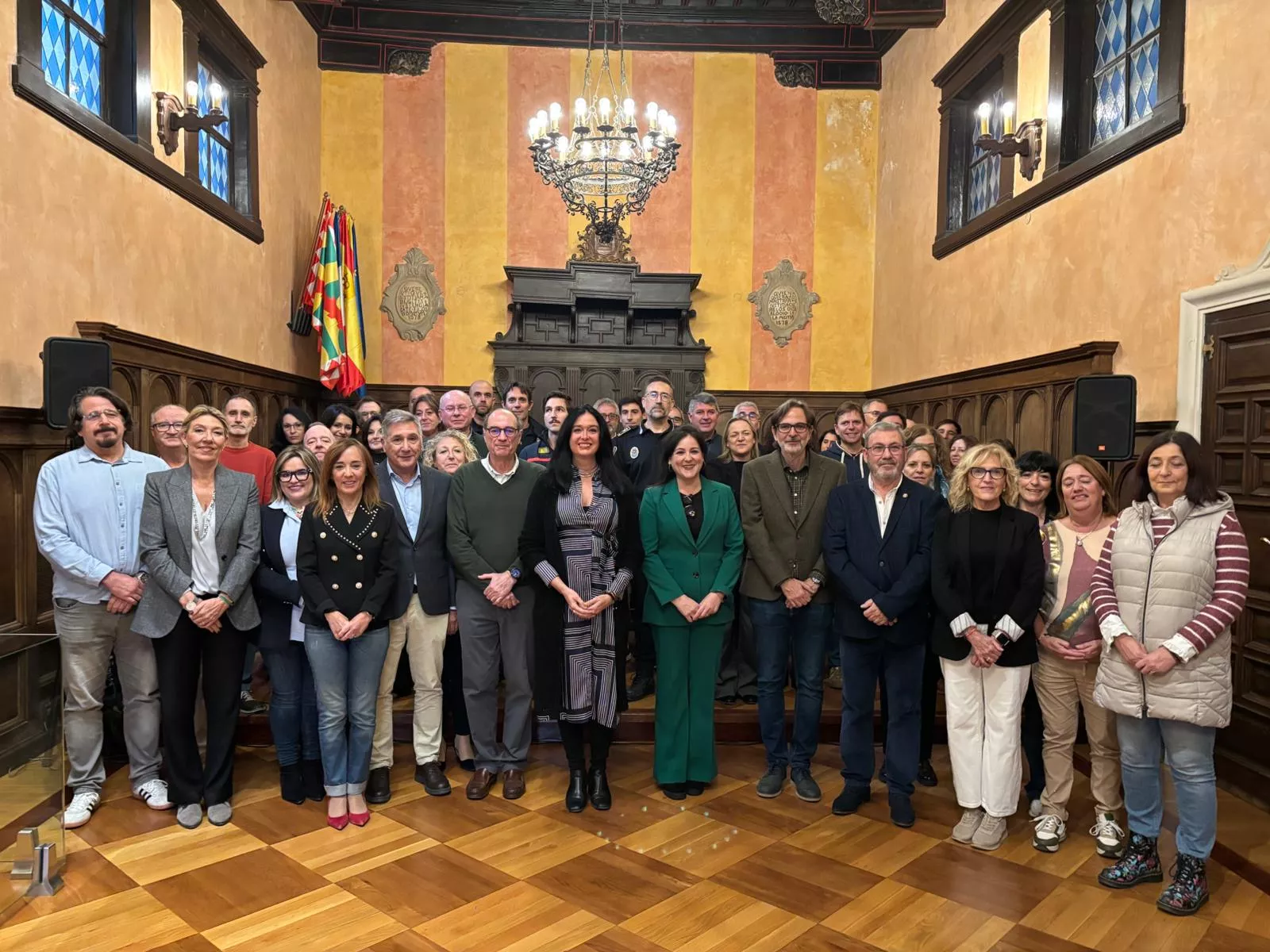 La secretaria del Ayuntamiento, Mónica Miriam Laborda Farrán, con el consistorio La secretaria del Ayuntamiento, Mónica Miriam Laborda Farrán, con el consistorio