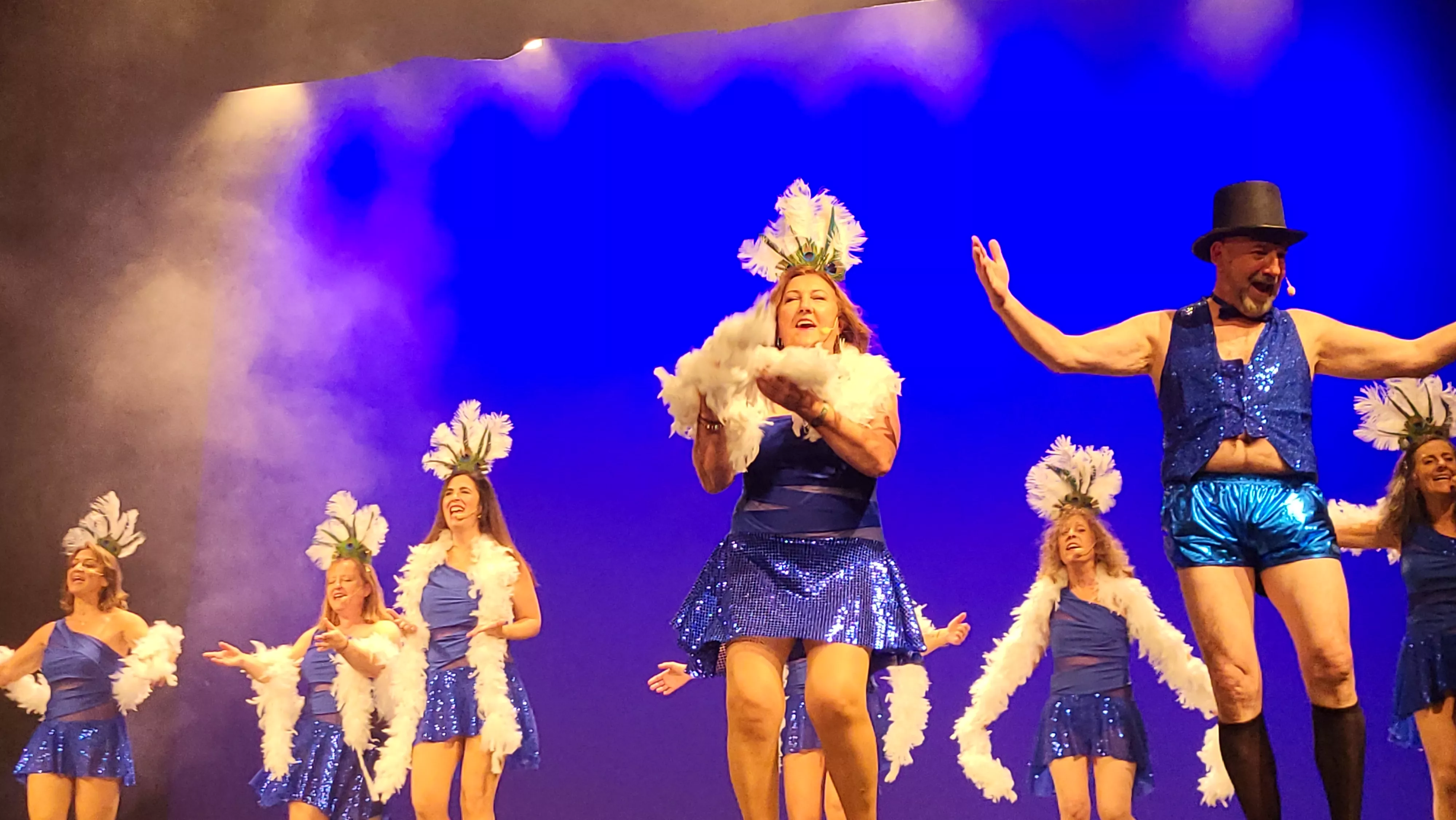 Representación de Kandelikas de 'El jardín de las delicias' en el Olimpia. Foto Myriam Martínez