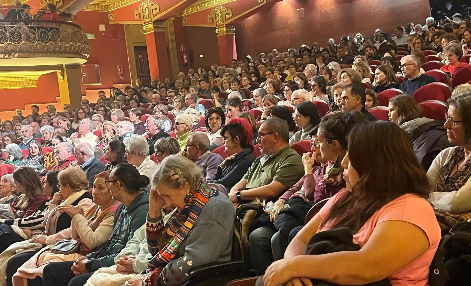 Representación de Kandelikas de 'El jardín de las delicias' en el Olimpia. Foto Mercedes Manterola