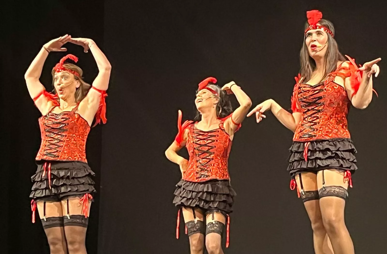 Representación de Kandelikas de 'El jardín de las delicias' en el Olimpia. Foto Mercedes Manterola