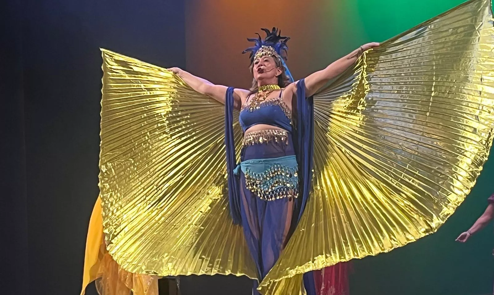 Representación de Kandelikas de 'El jardín de las delicias' en el Olimpia. Foto Mercedes Manterola