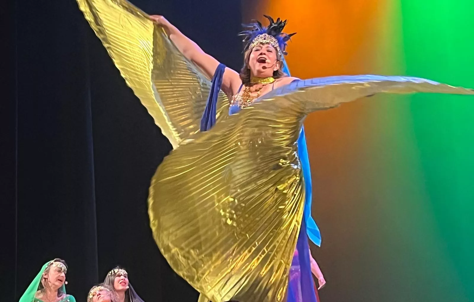 Representación de Kandelikas de 'El jardín de las delicias' en el Olimpia. Foto Mercedes Manterola