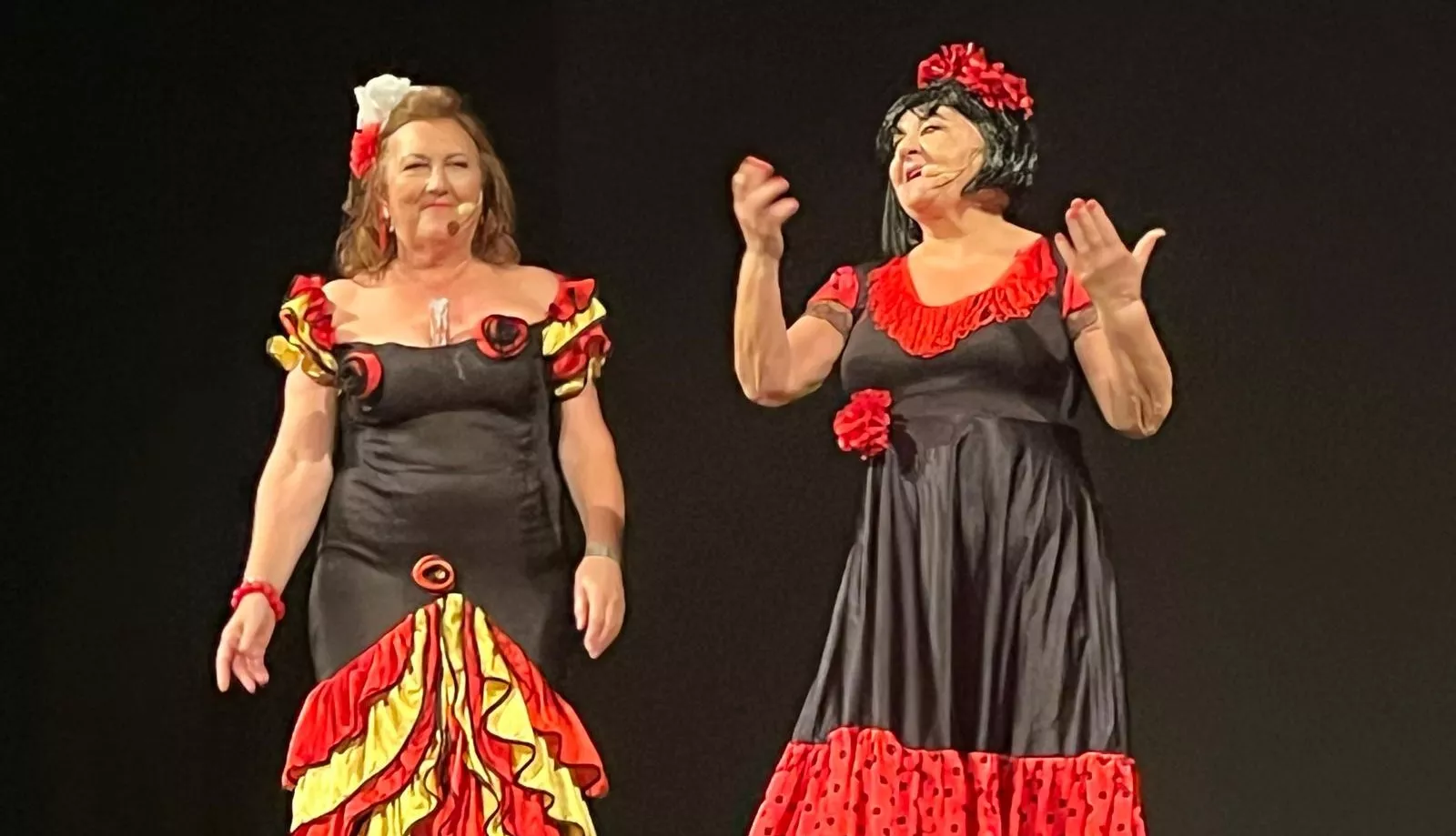 Representación de Kandelikas de 'El jardín de las delicias' en el Olimpia. Foto Mercedes Manterola