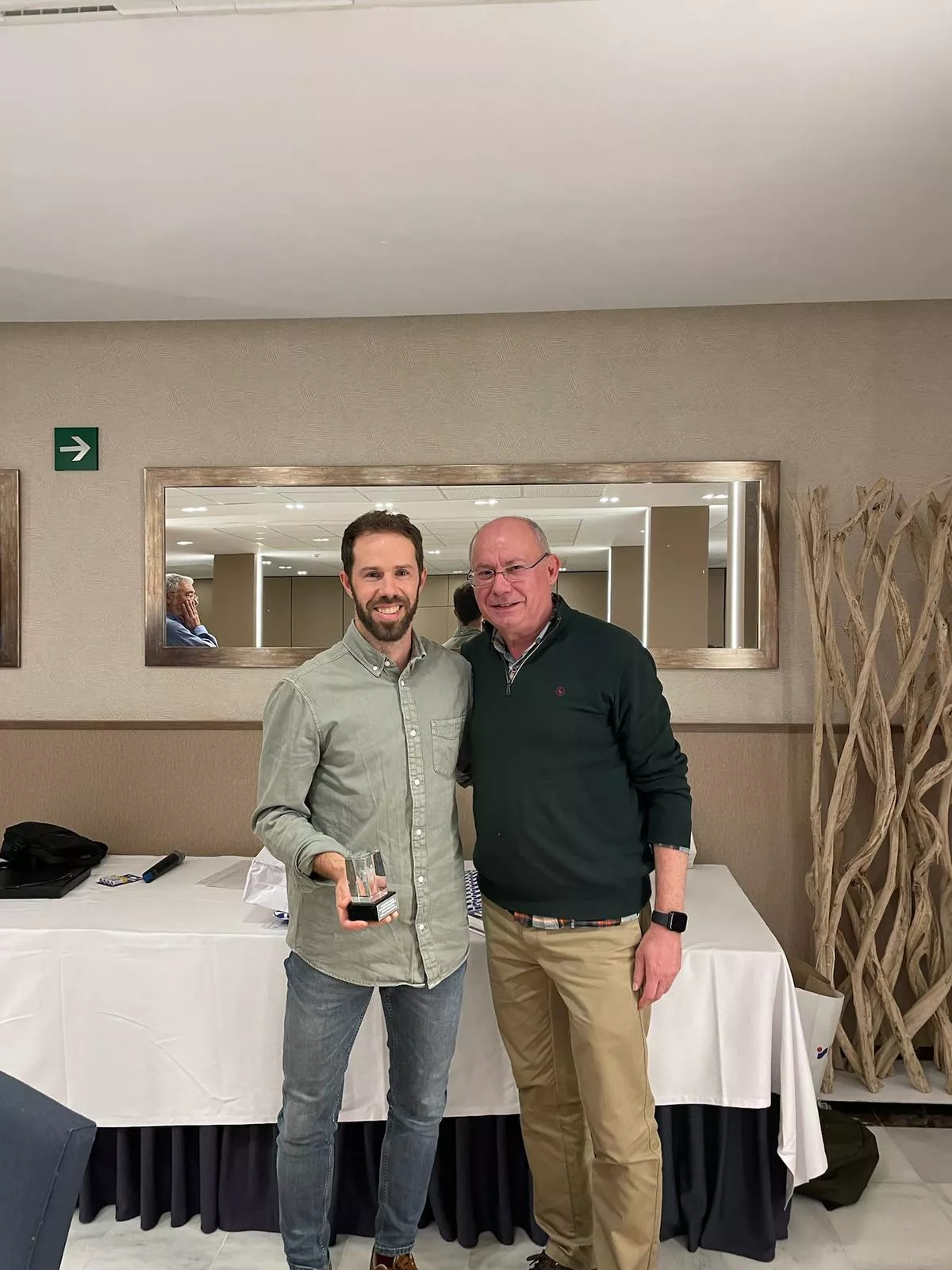 Javier Luis, Mención Honorífica