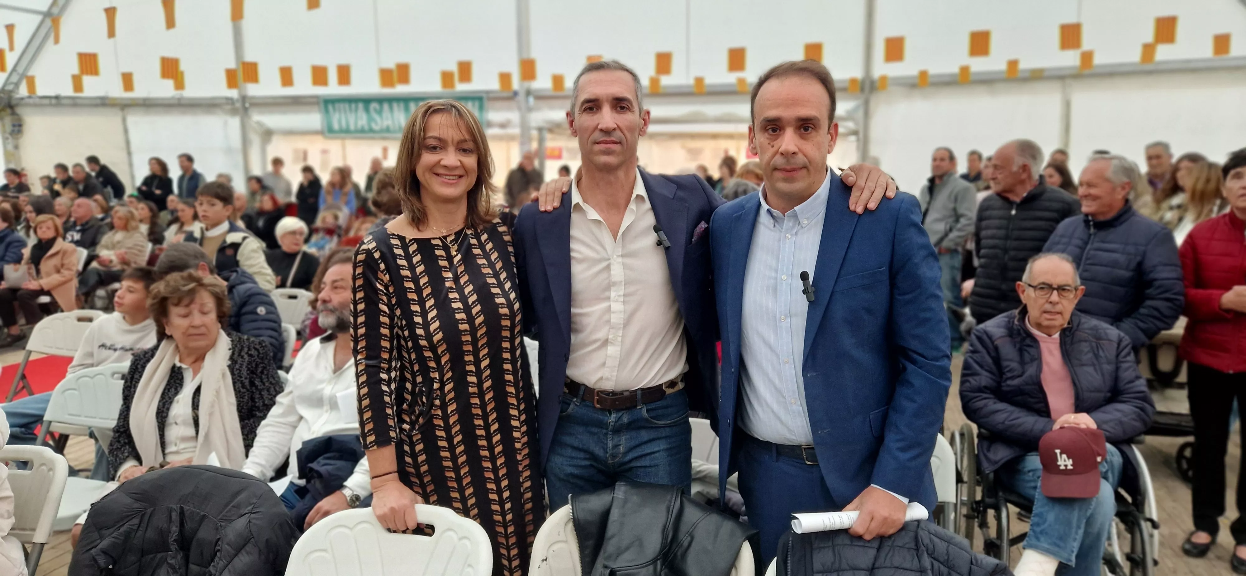 Isabel, Tomás y Diego Luna. Proclamación de mairalesas y mainates de San Martín y homenaje a la familia Luna. Foto Myriam Martínez