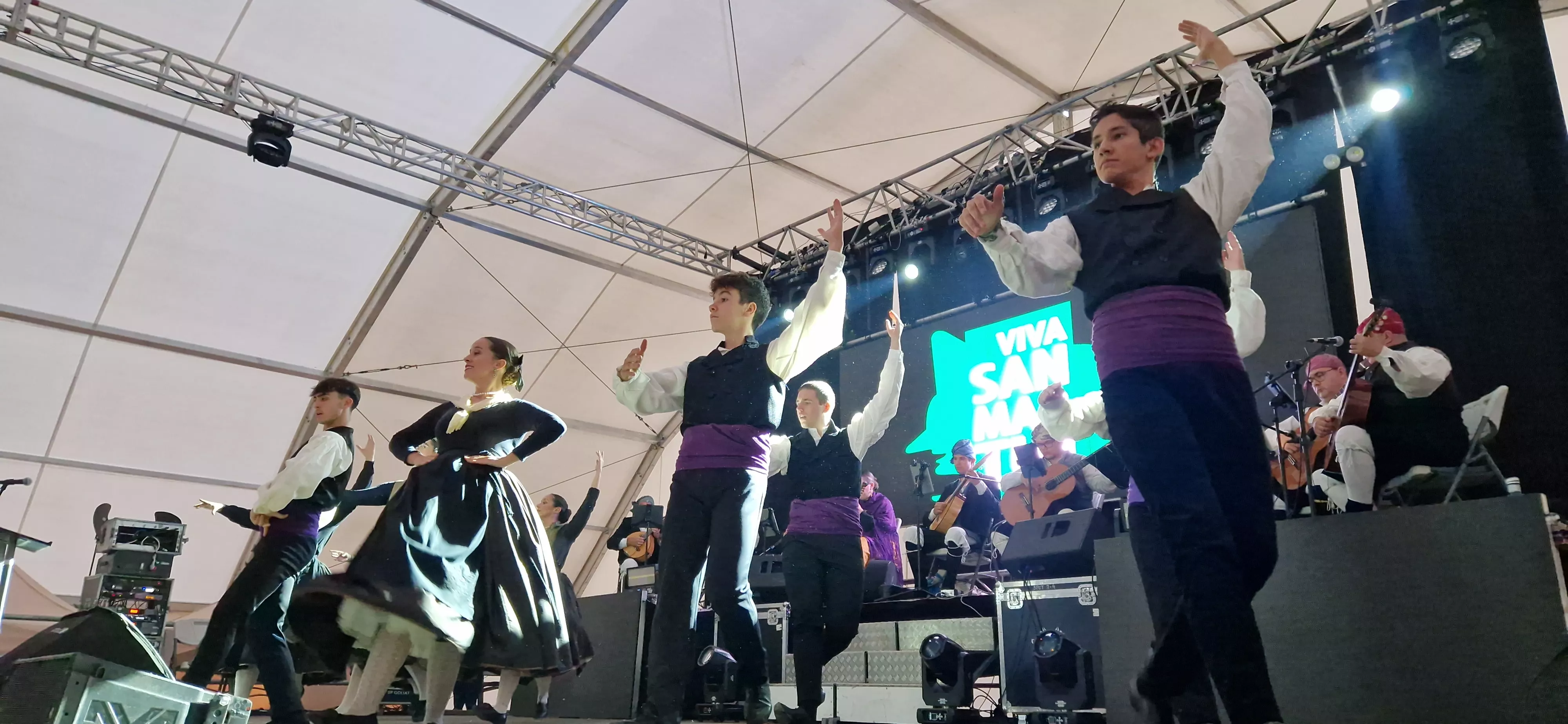 Elenco Aragonés. Proclamación de mairalesas y mainates de San Martín y homenaje a la familia Luna. Foto Myriam Martínez