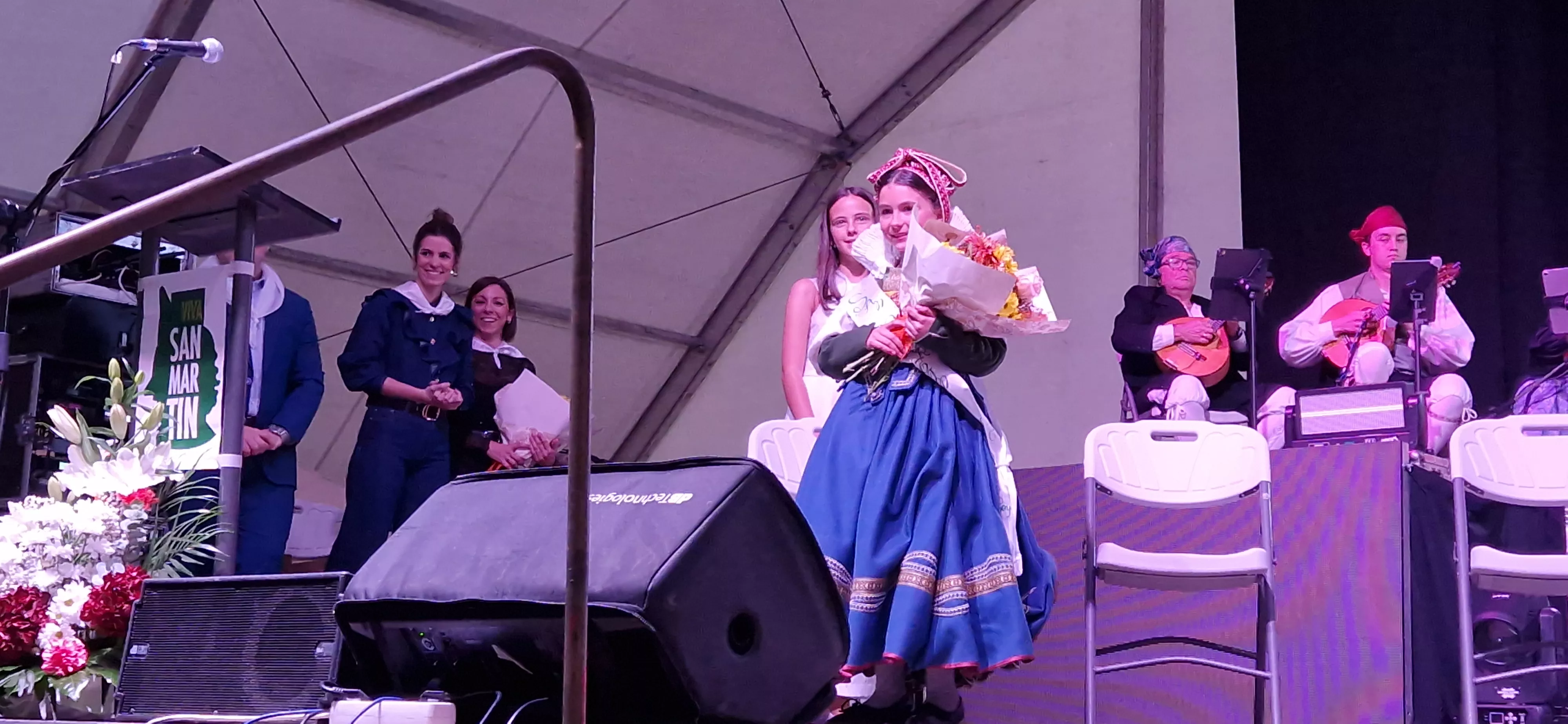 Proclamación de mairalesas y mainates de San Martín y homenaje a la familia Luna. Foto Myriam Martínez