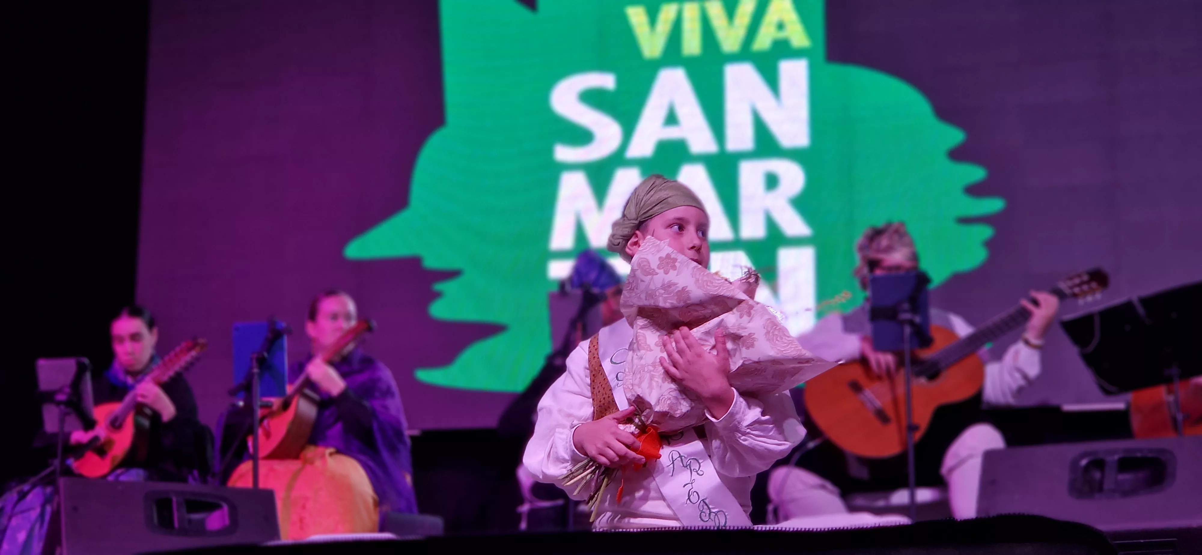 Proclamación de mairalesas y mainates de San Martín y homenaje a la familia Luna. Foto Myriam Martínez