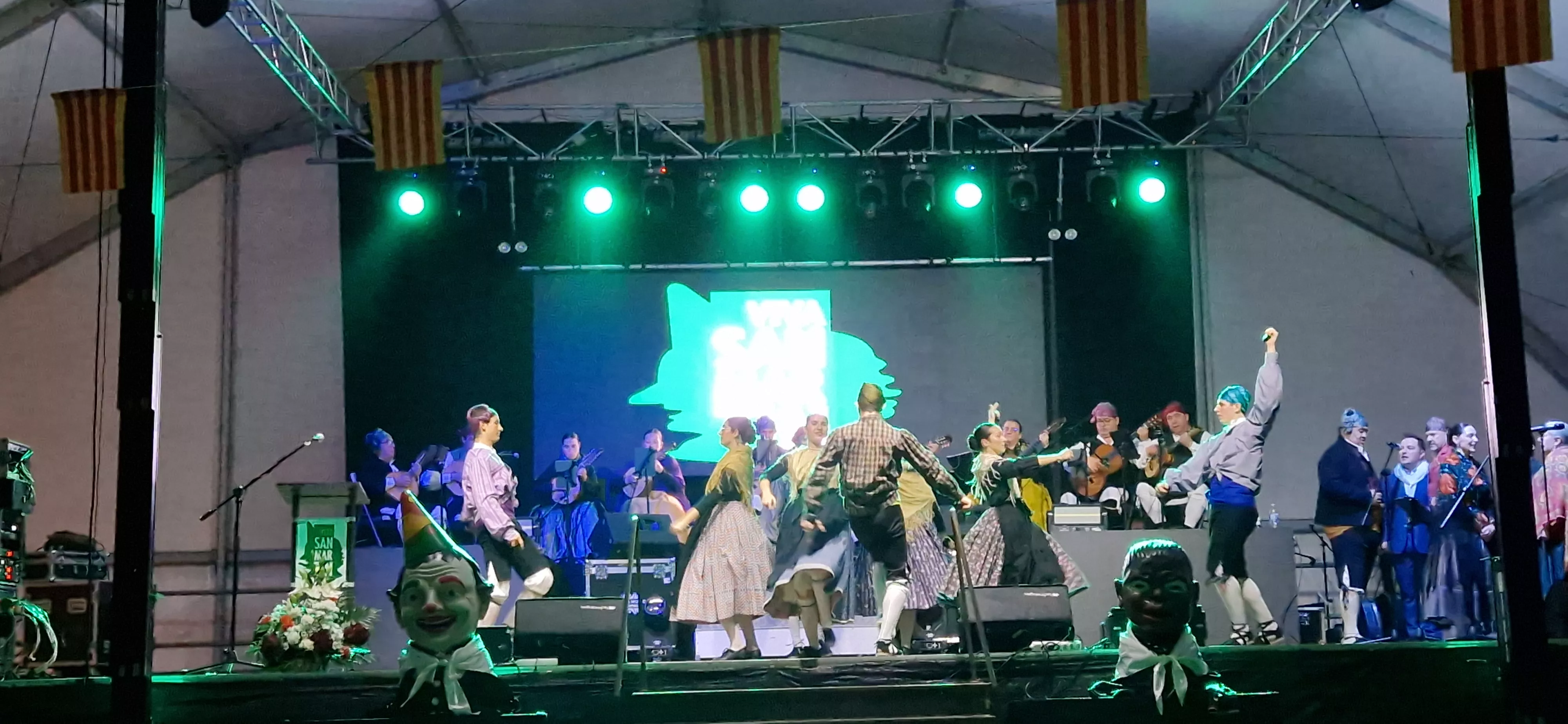 Proclamación de mairalesas y mainates de San Martín y homenaje a la familia Luna. Foto Myriam Martínez