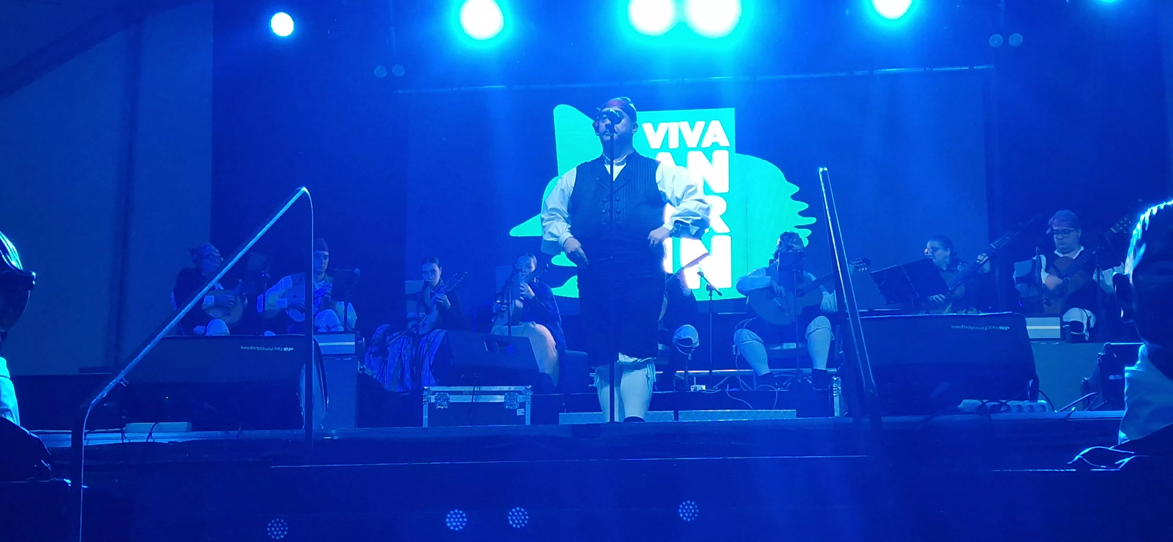 Javier Badules. Proclamación de mairalesas y mainates de San Martín y homenaje a la familia Luna. Foto Myriam Martínez