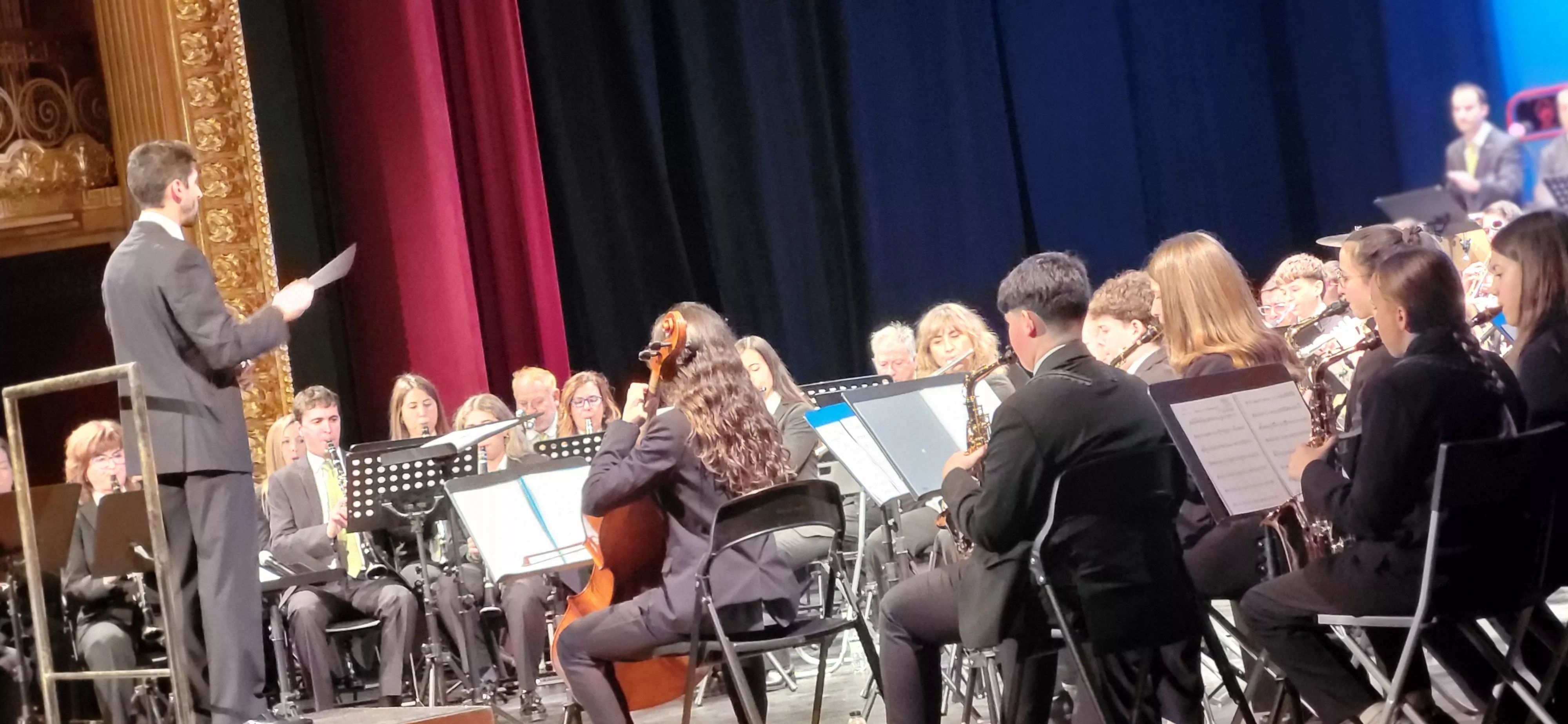 La Banda de Música de Huesca en el concierto 'La vuelta al mundo en 80 minutos' en el Olimpia. Foto Mercedes Manterola