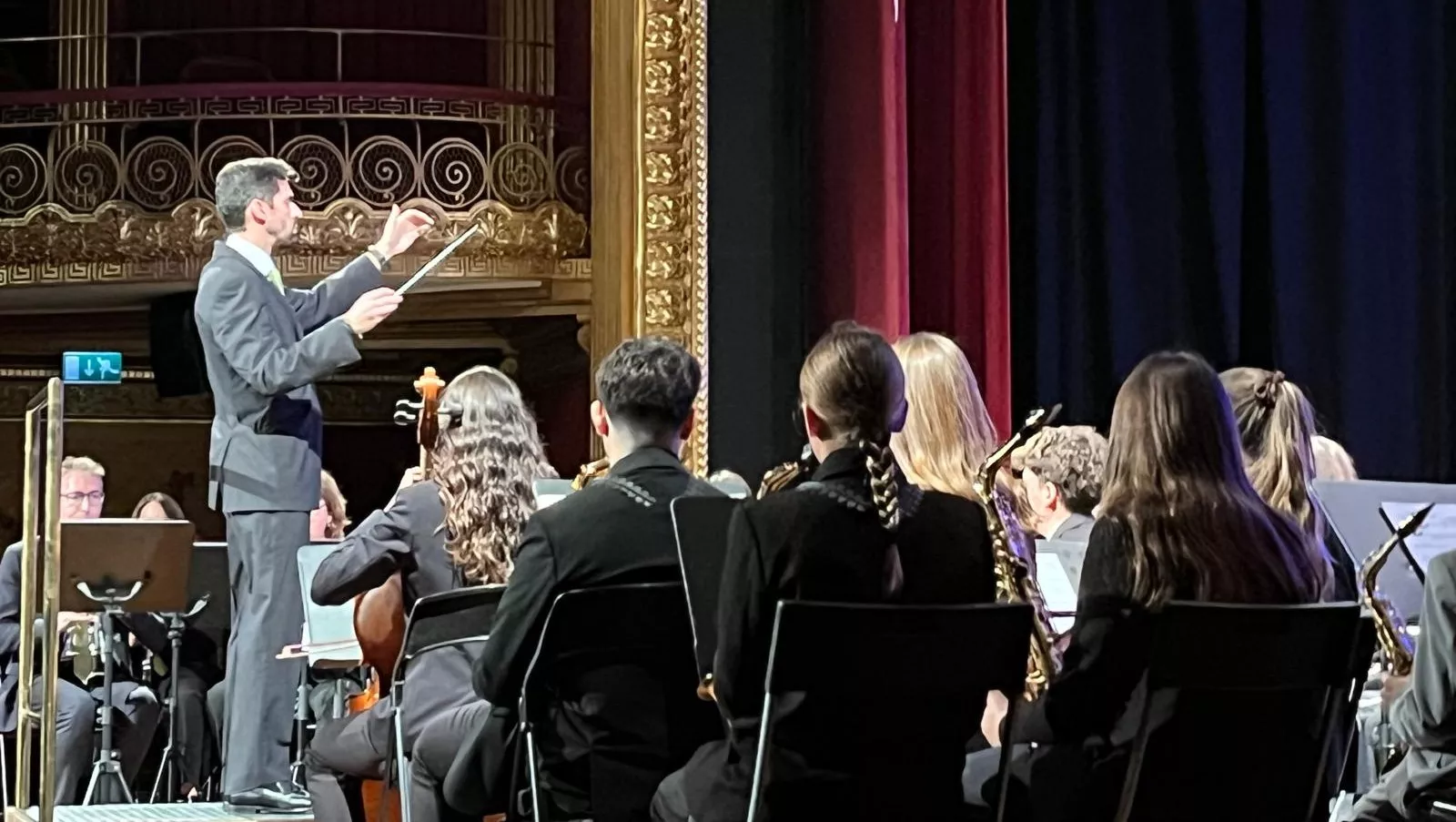 La Banda de Música de Huesca en el concierto 'La vuelta al mundo en 80 minutos' en el Olimpia. Foto Mercedes Manterola