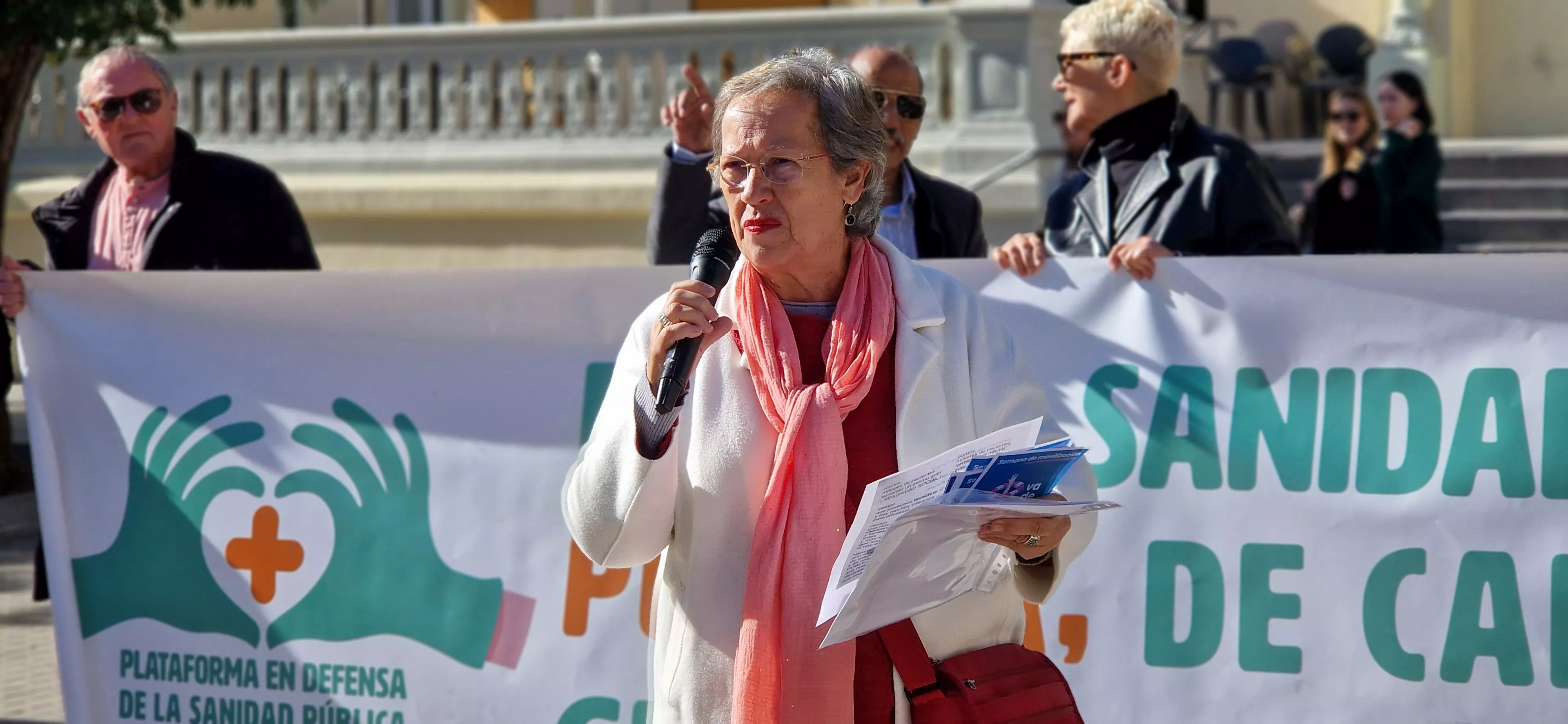 Charo Ochoa. Concentración por la sanidad pública en Huesca. Foto Myriam Martínez