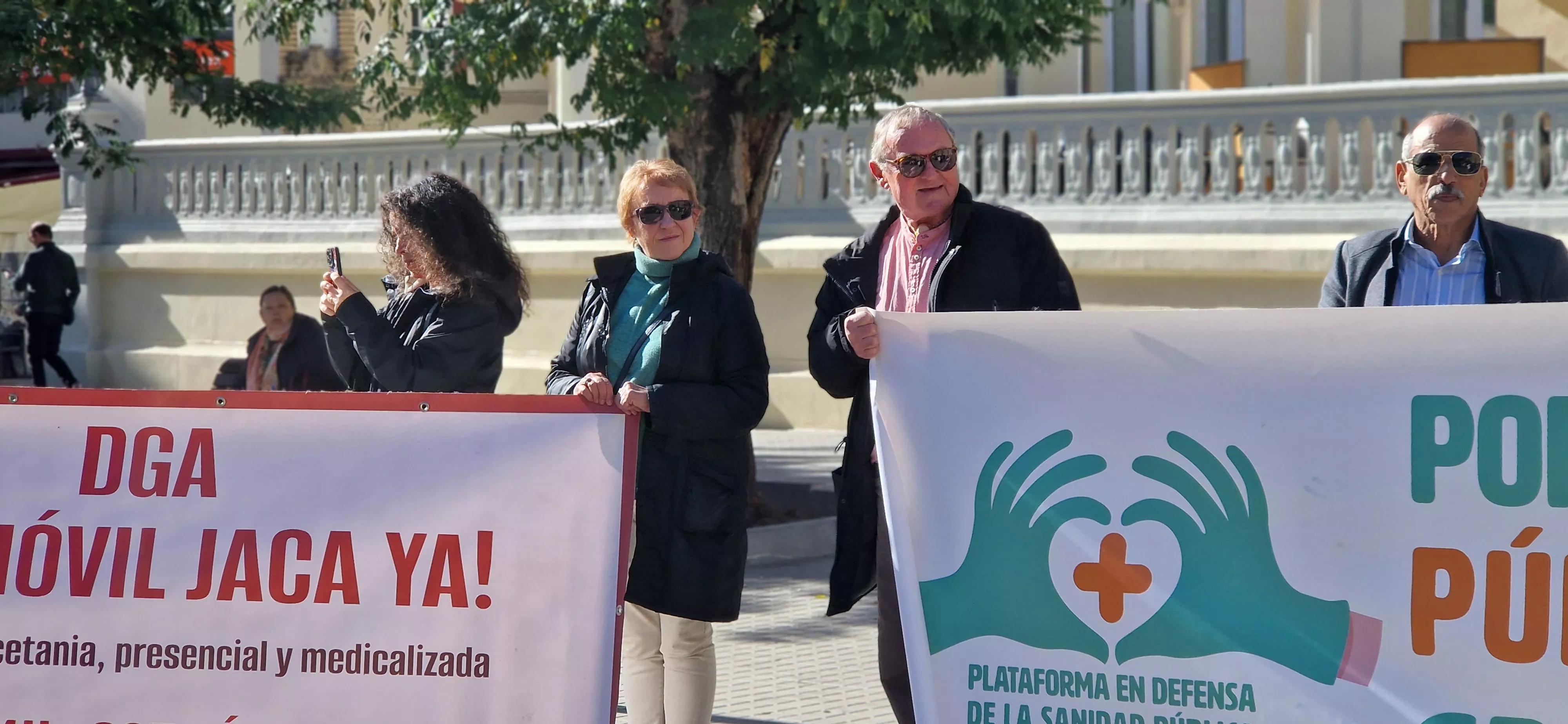 Concentración por la sanidad pública en Huesca. Foto Myriam Martínez