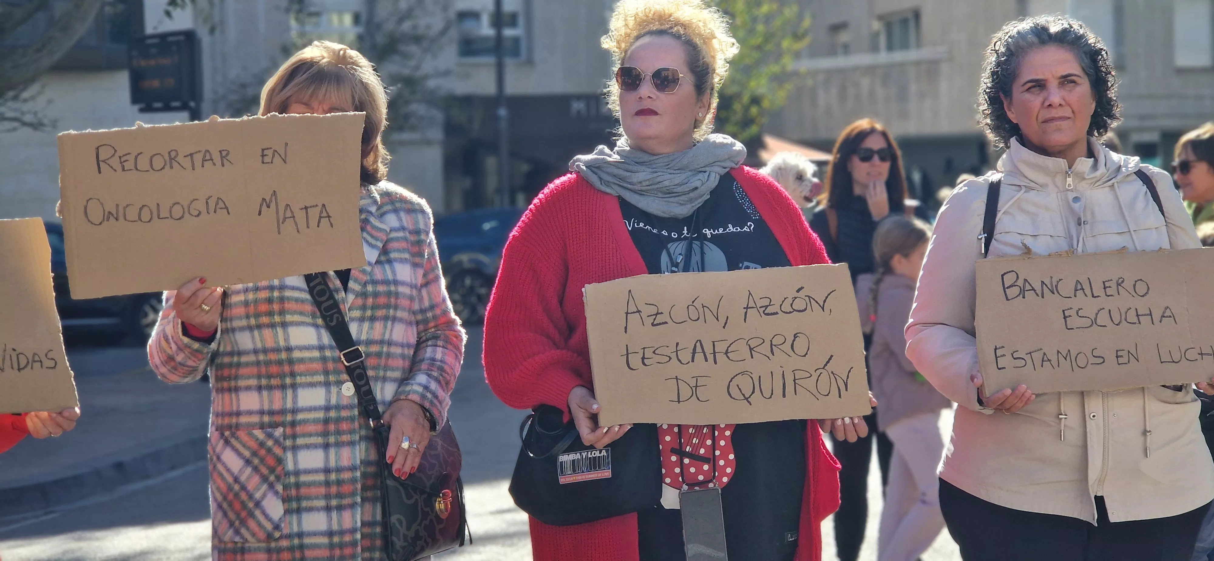 Concentración por la sanidad pública en Huesca. Foto Myriam Martínez