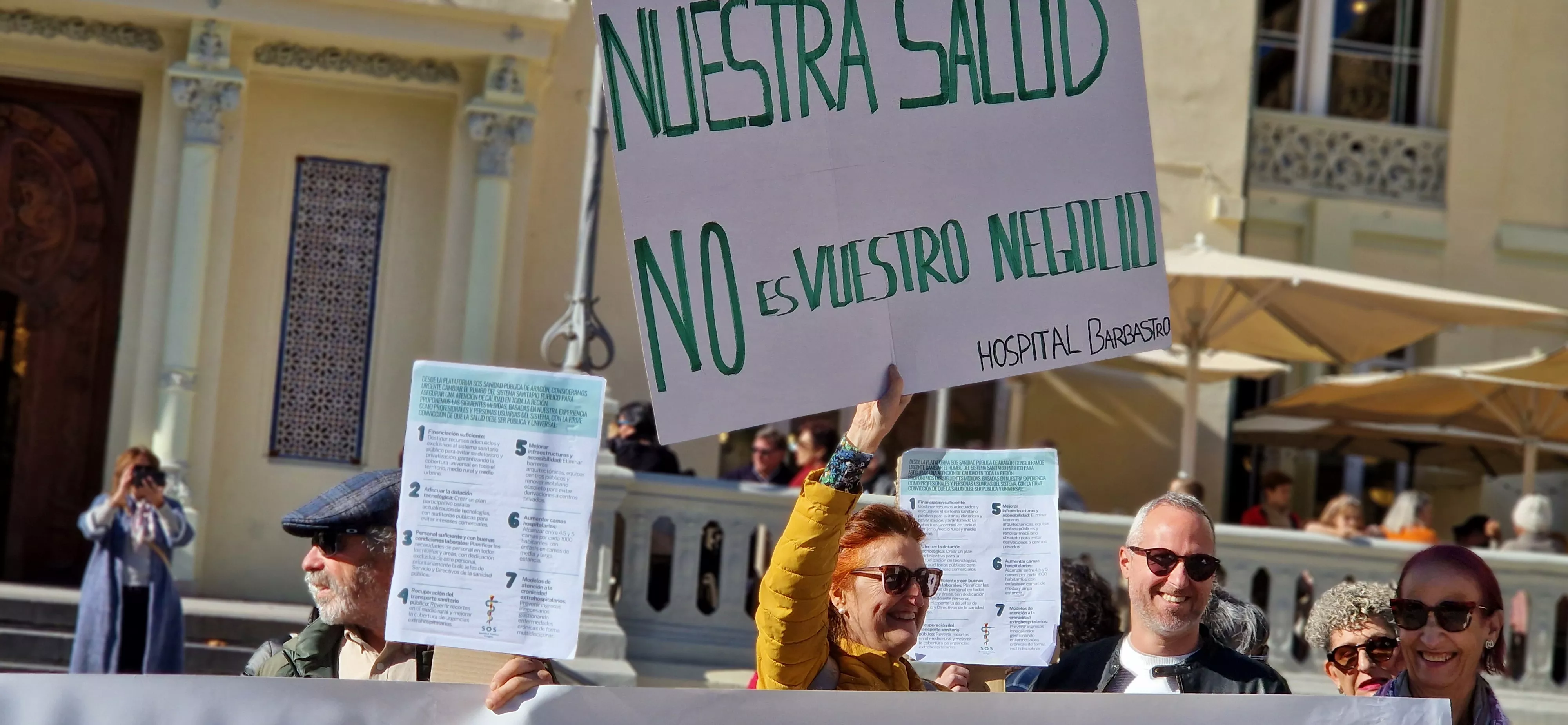Concentración por la sanidad pública en Huesca. Foto Myriam Martínez