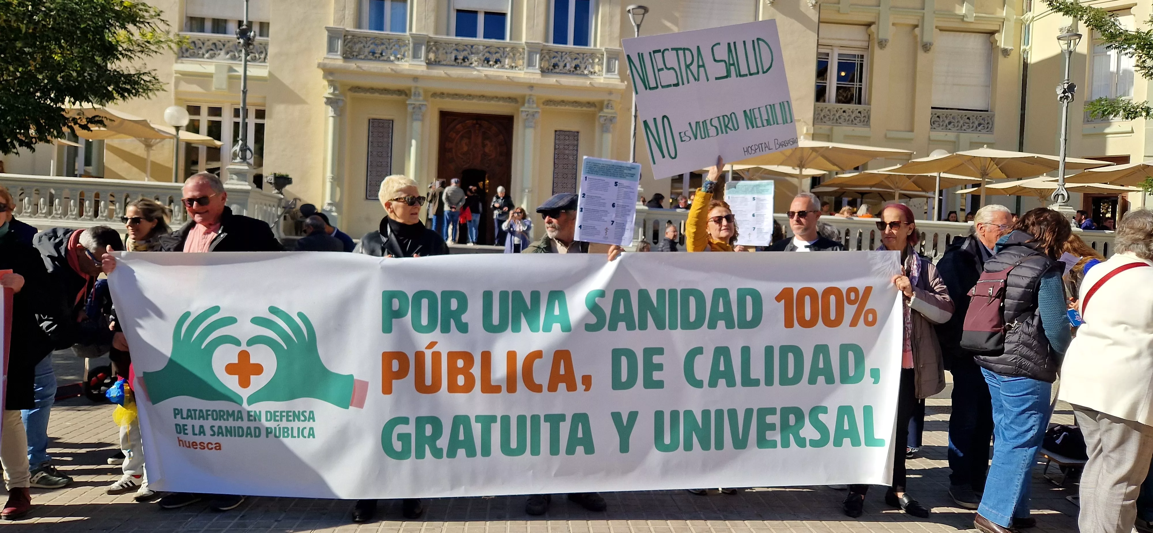 Concentración por la sanidad pública en Huesca. Foto Myriam Martínez