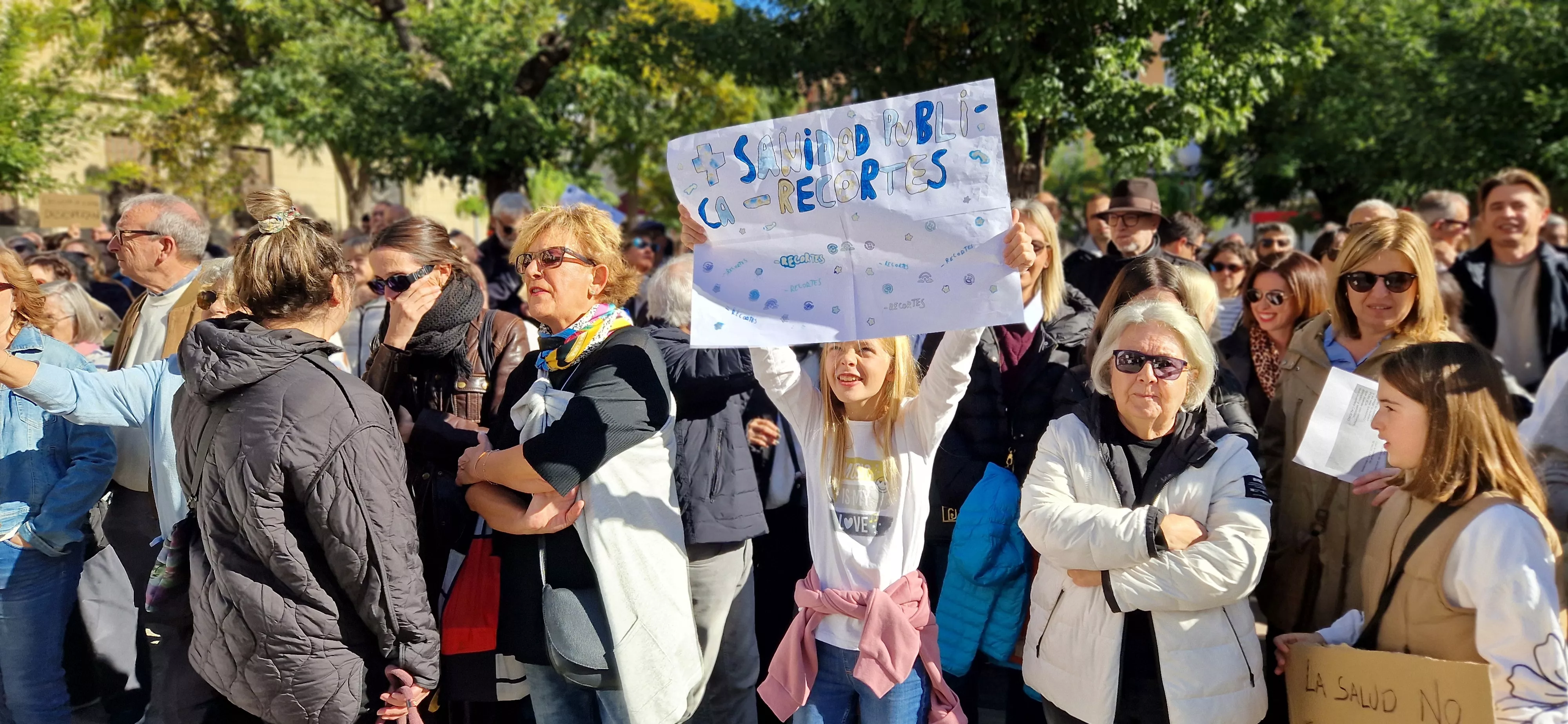 Concentración por la sanidad pública en Huesca. Foto Myriam Martínez