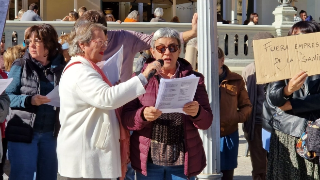 Concentración por la sanidad pública en Huesca. Foto Myriam Martínez