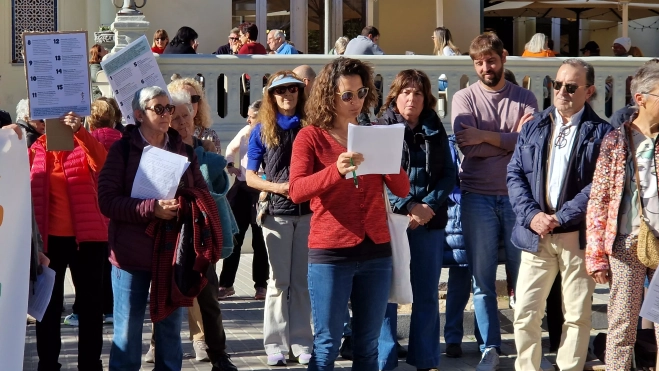 Concentración por la sanidad pública en Huesca. Foto Myriam Martínez