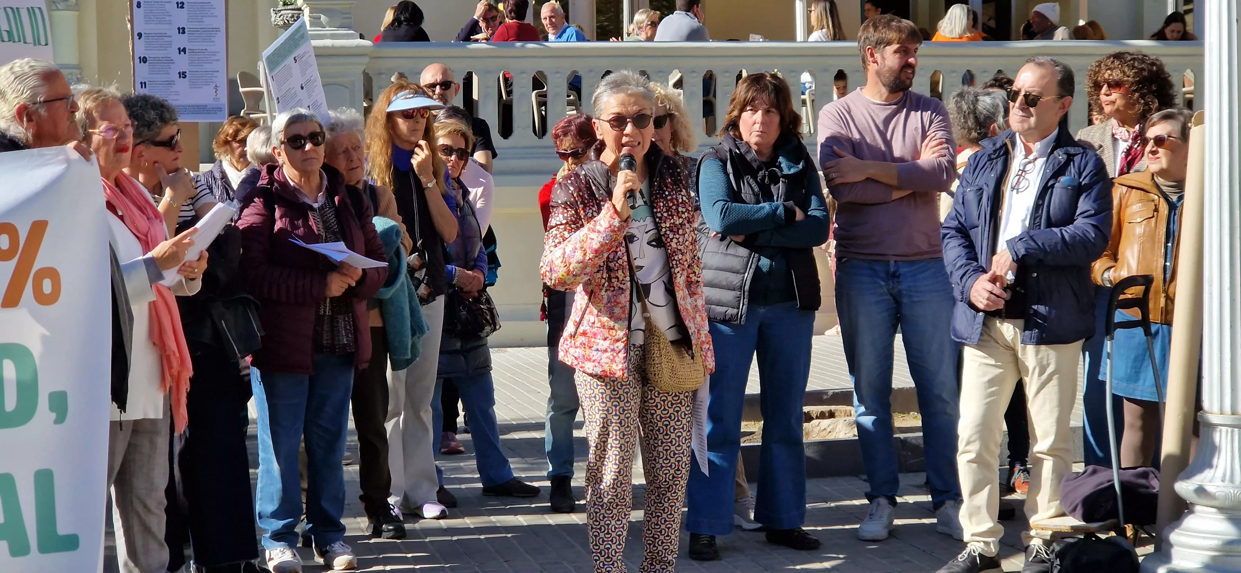 Concentración por la sanidad pública en Huesca. Foto Myriam Martínez