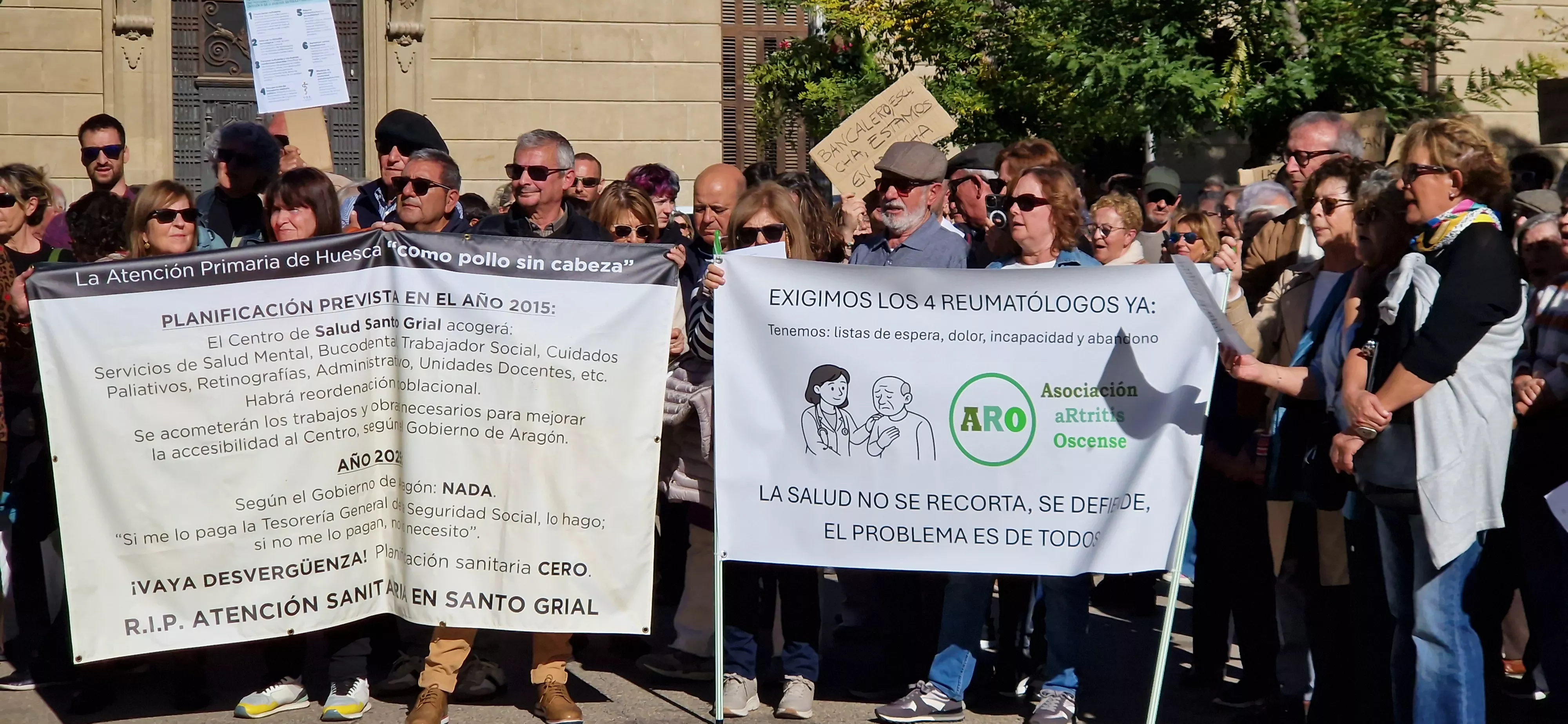 Concentración por la sanidad pública en Huesca. Foto Myriam Martínez