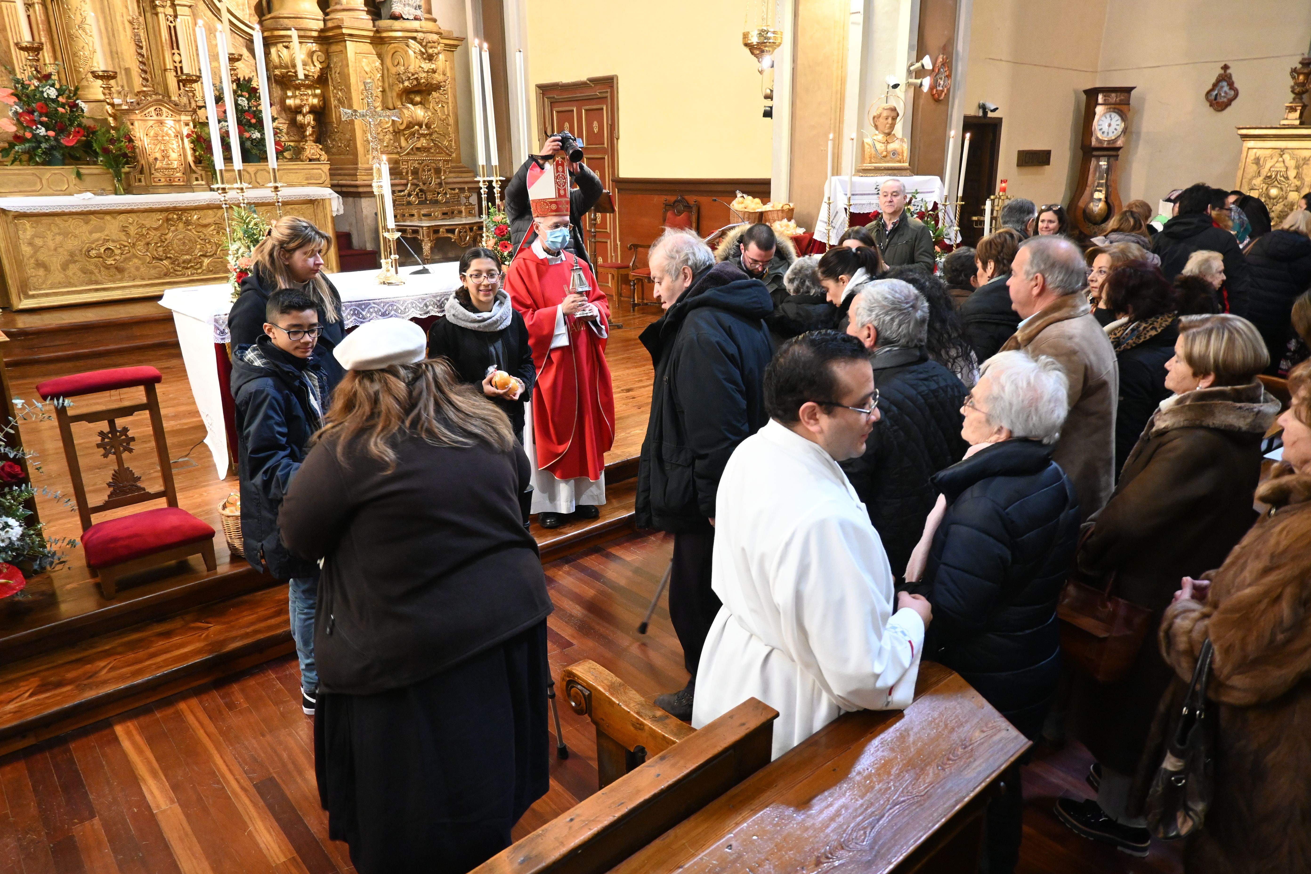 Misa pontifical en San Vicente