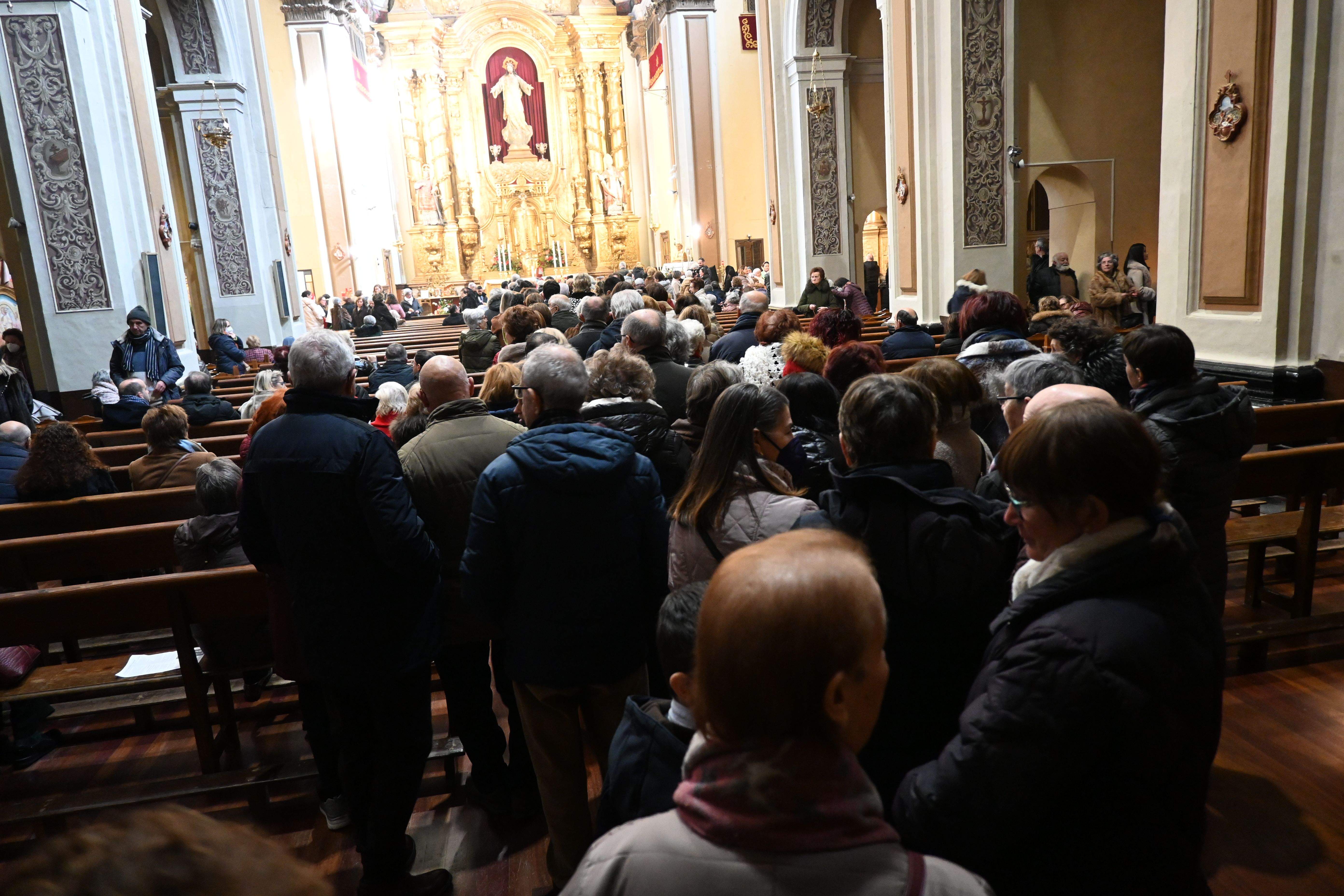 Misa pontifical en San Vicente