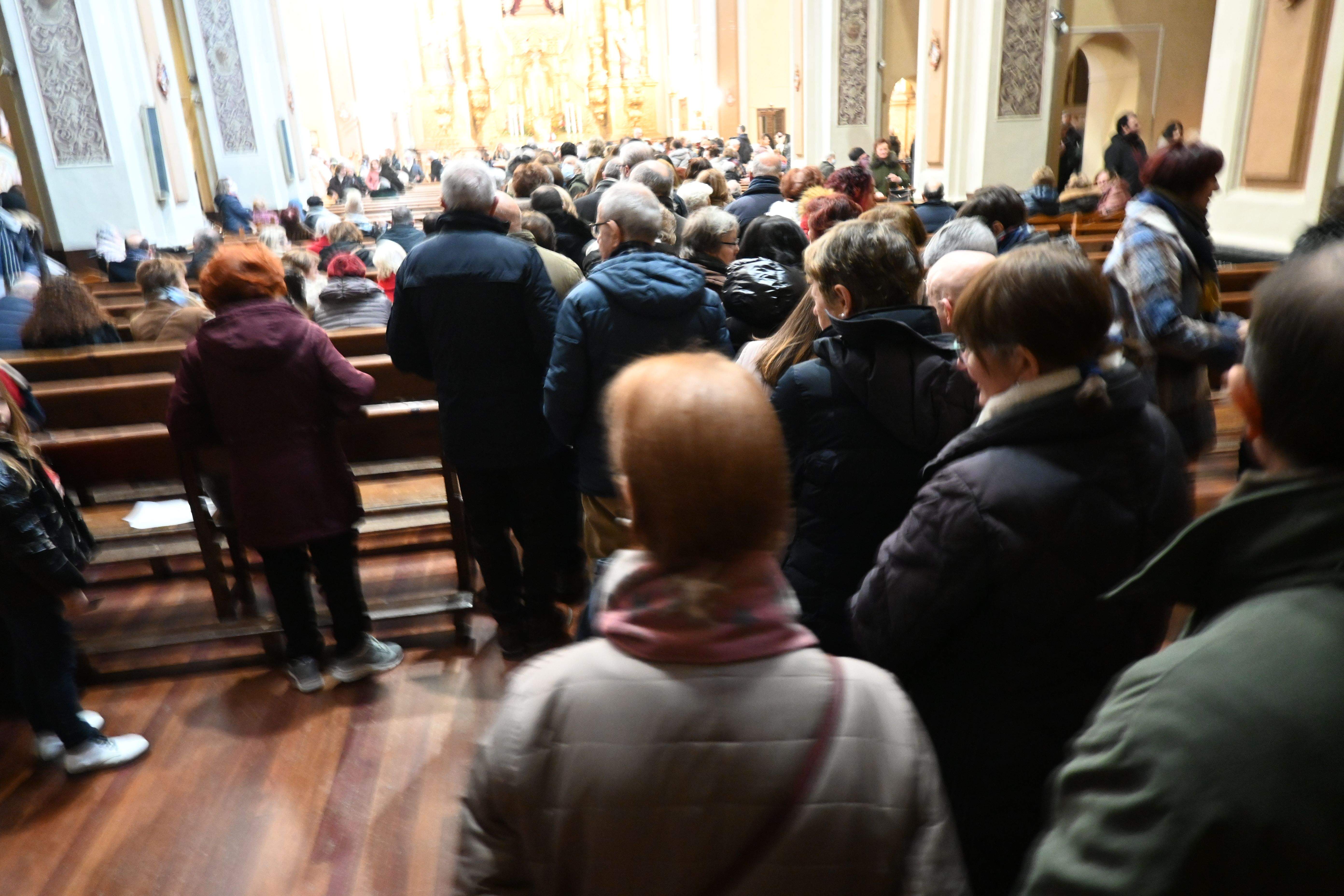 Misa pontifical en San Vicente