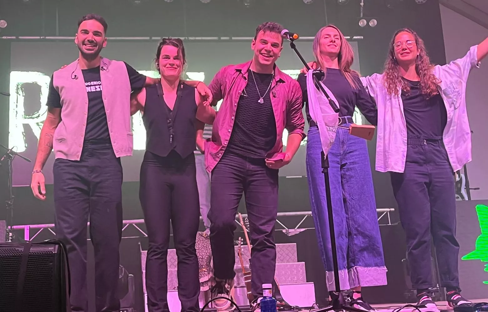 Actuación de Radices en el festival Luna Lunera de las fiestas de San Martín. Foto Mercedes Manterola