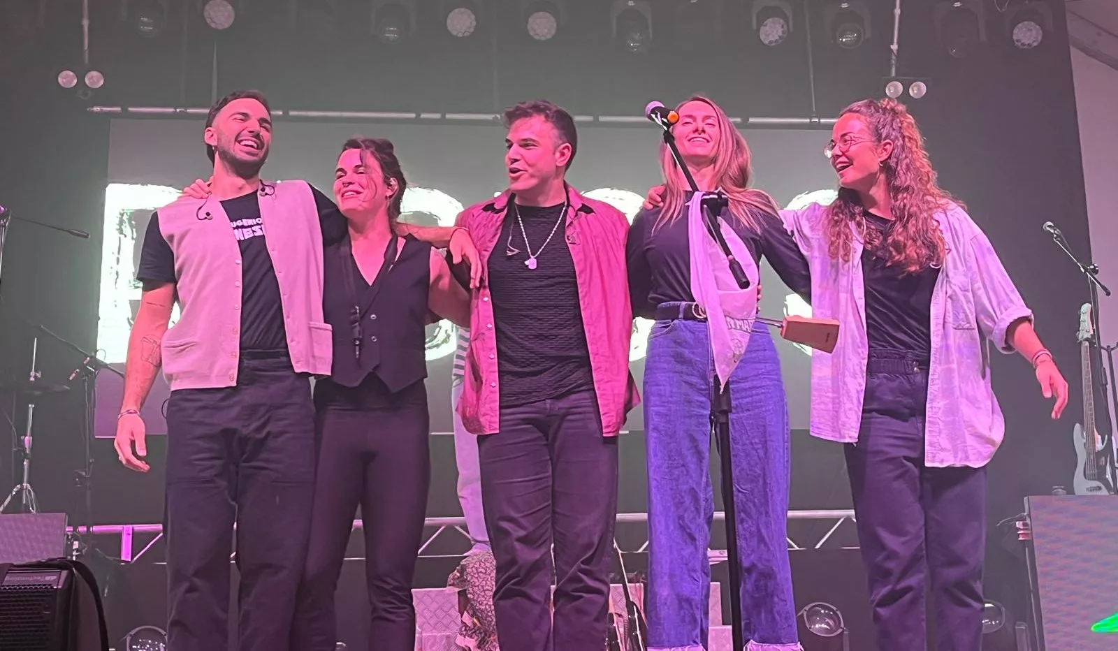 Actuación de Radices en el festival Luna Lunera de las fiestas de San Martín. Foto Mercedes Manterola