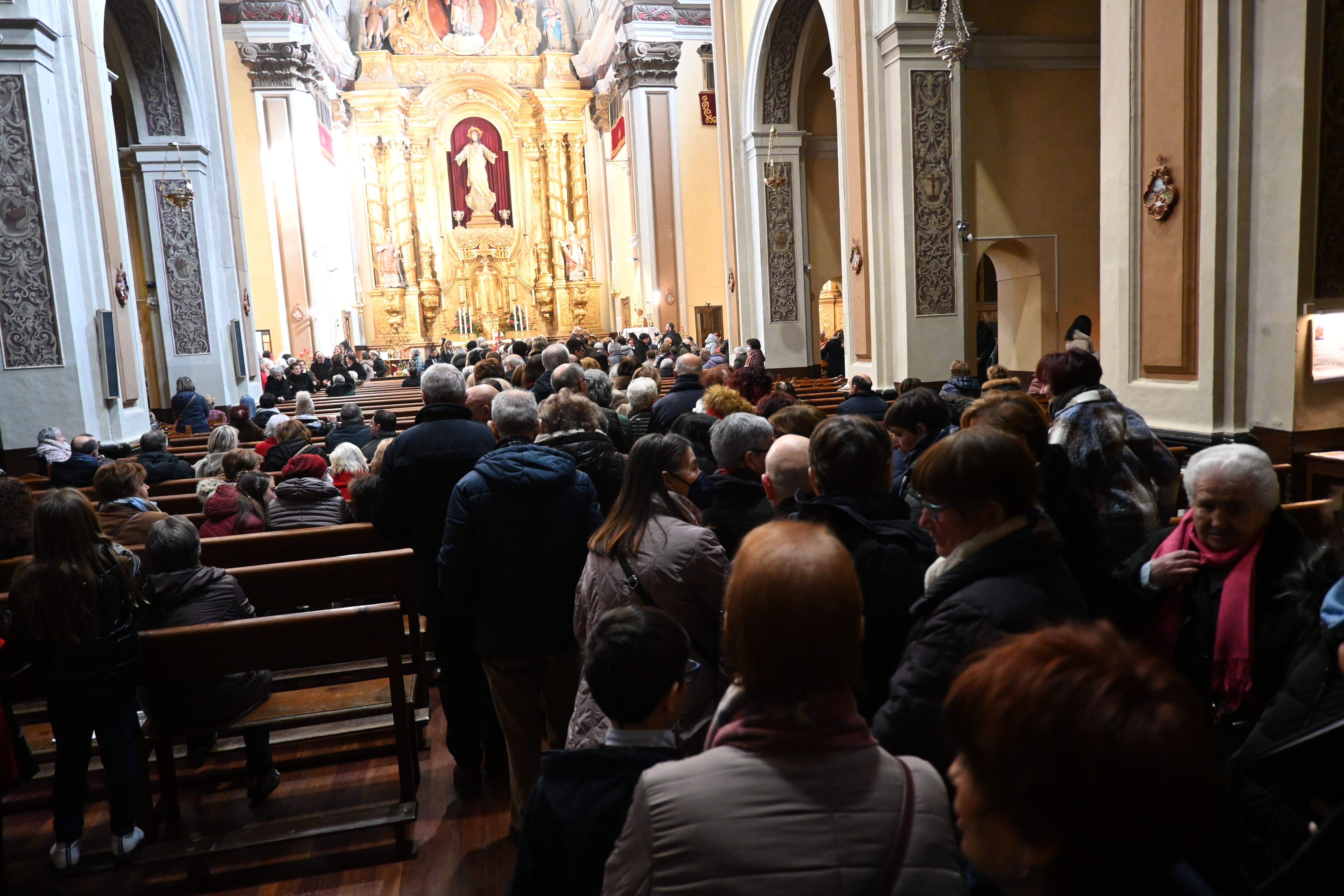 Misa pontifical en San Vicente