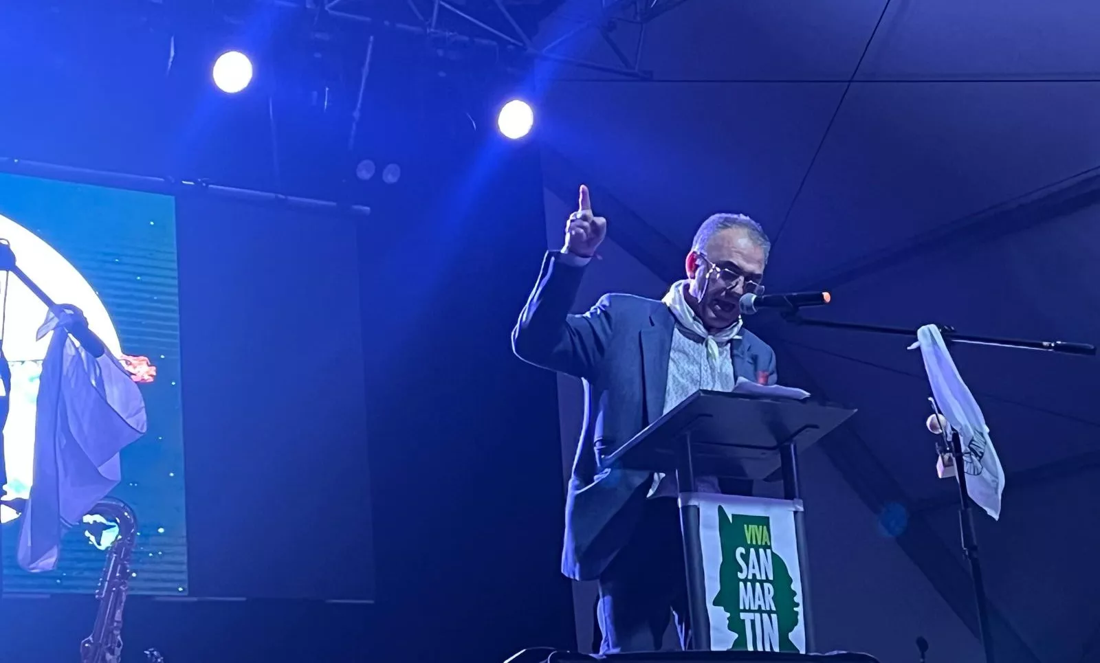 Actuación de Radices en el festival Luna Lunera de las fiestas de San Martín. Foto Mercedes Manterola