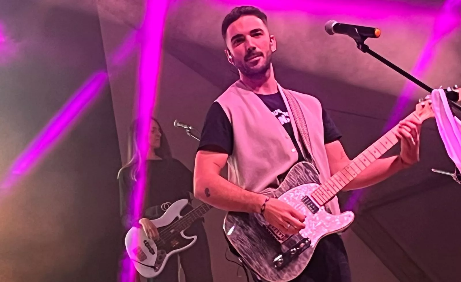 Actuación de Radices en el festival Luna Lunera de las fiestas de San Martín. Foto Mercedes Manterola