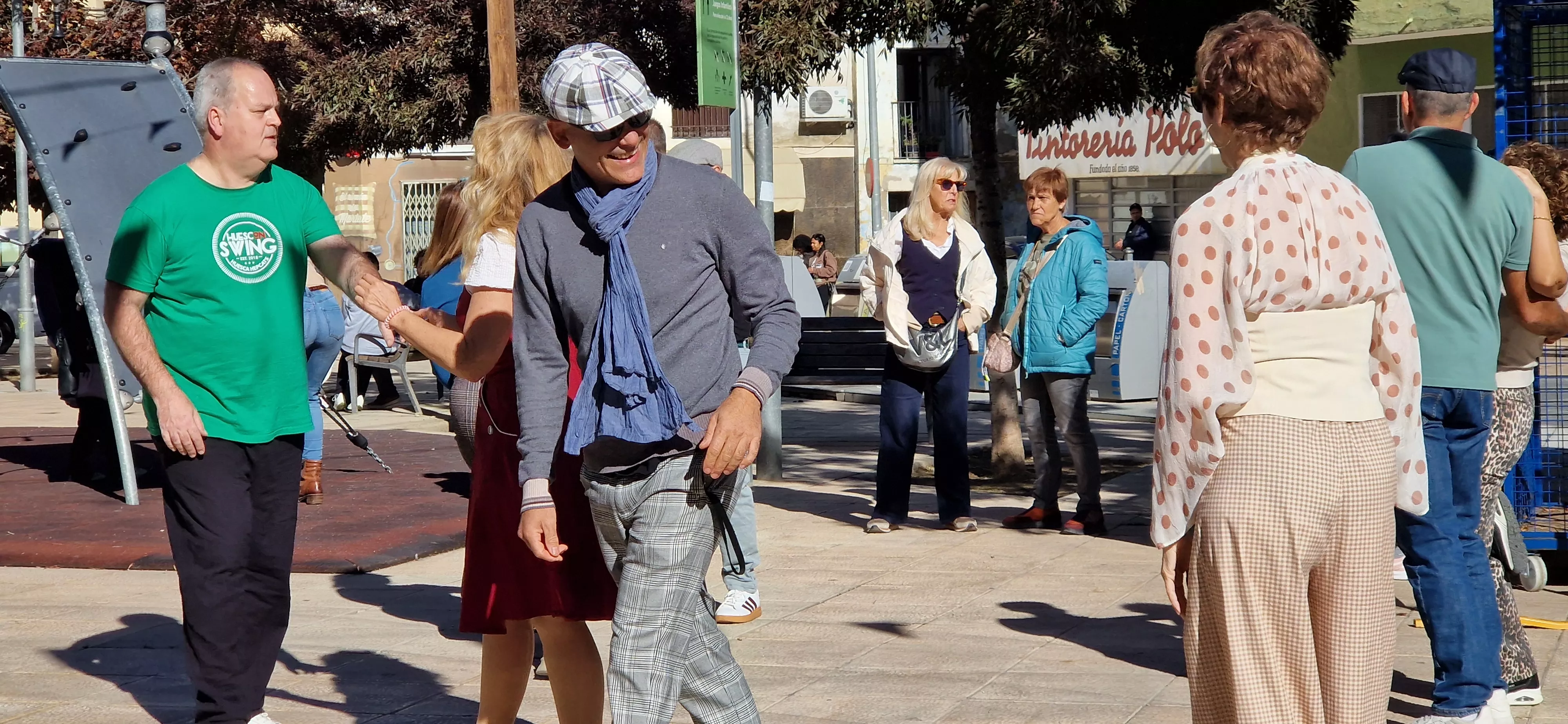 Huesconswing, en las fiestas de San Martín. Foto Myriam Martínez