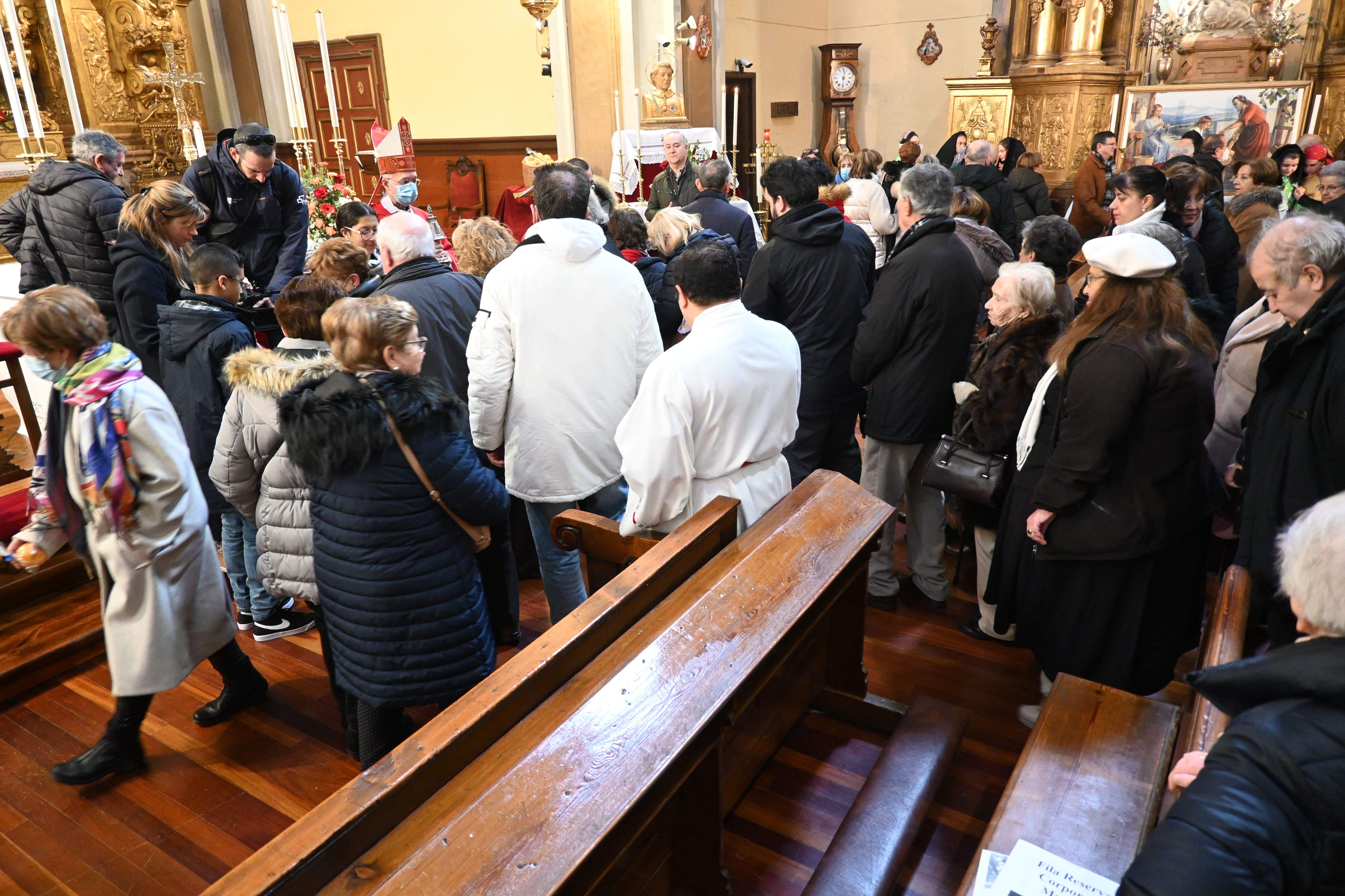Misa pontifical en San Vicente