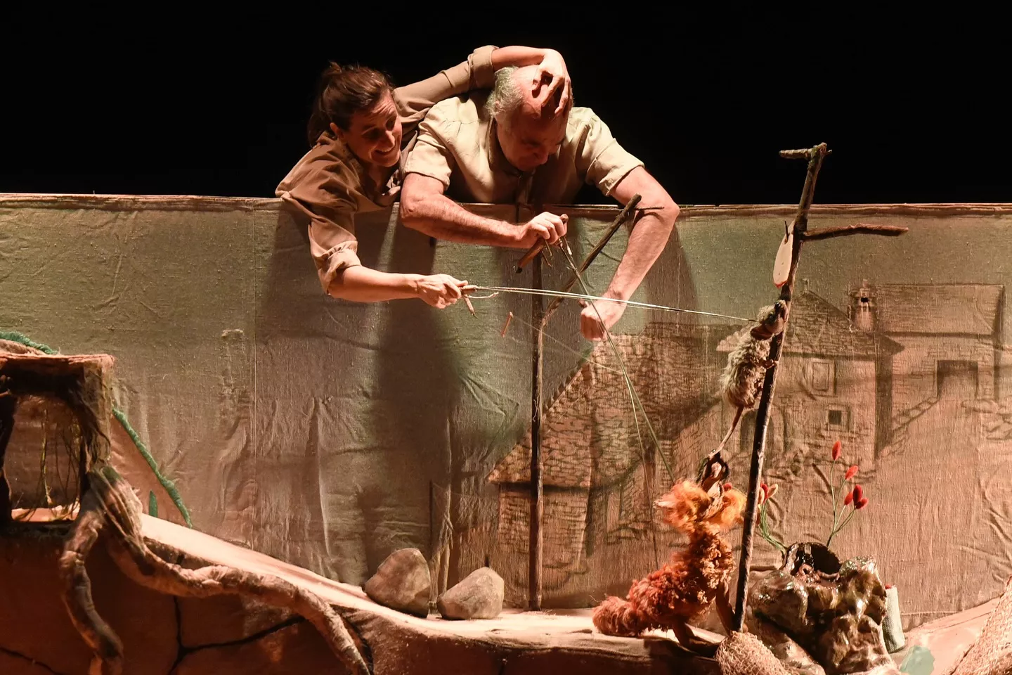 'La fábula de la raposa', de Los Titiriteros de Binéfar, en Extrarradios en Almudévar.