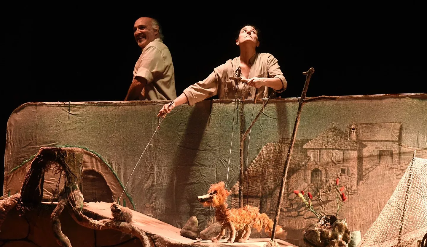 'La fábula de la raposa', de Los Titiriteros de Binéfar, en Extrarradios en Almudévar.