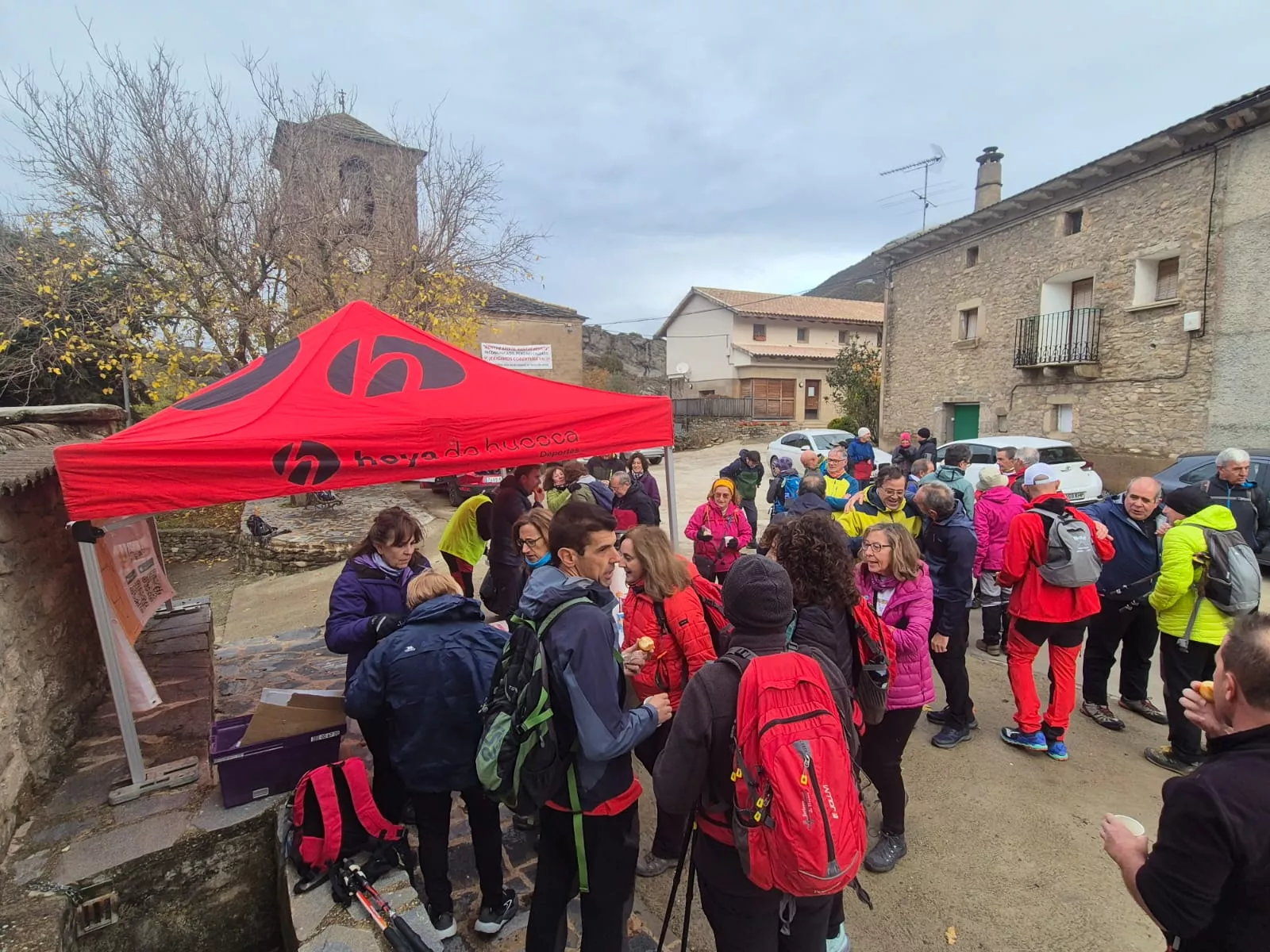 IV Marcha del Valle del Garona del Club de Montaña Javieres. Foto Juanlu Herrero