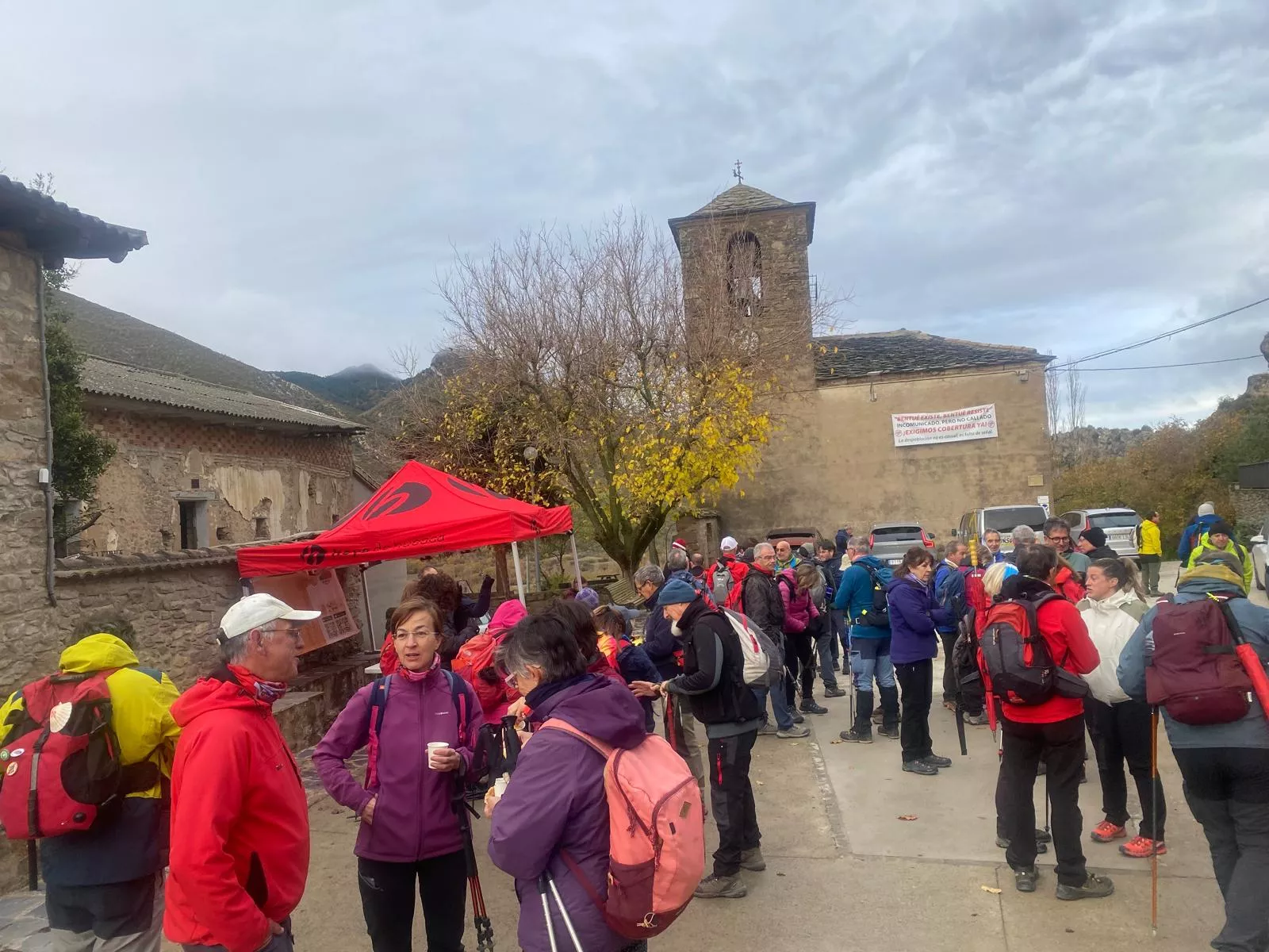 IV Marcha del Valle del Garona del Club de Montaña Javieres. Foto Juanlu Herrero