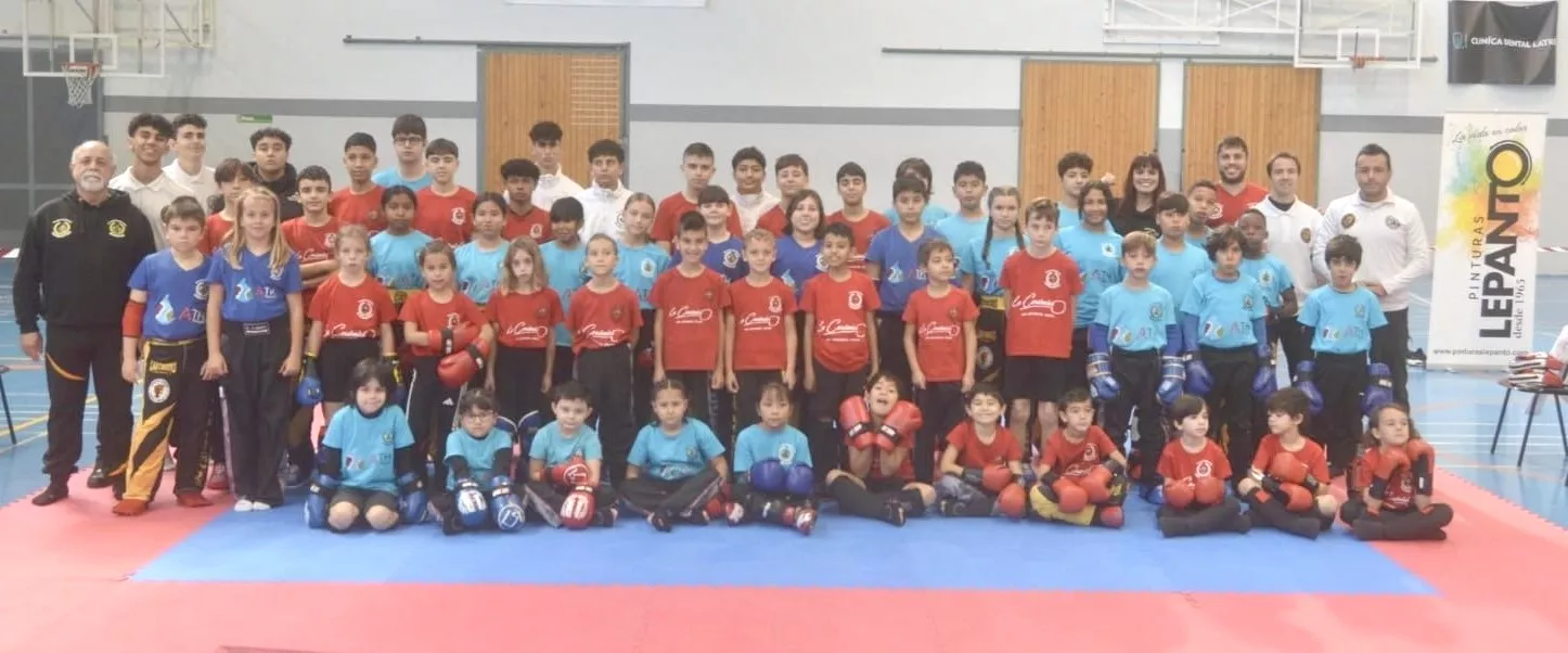 Barbastro celebró con éxito el IV Campeonato InterClubes de kickboxing
