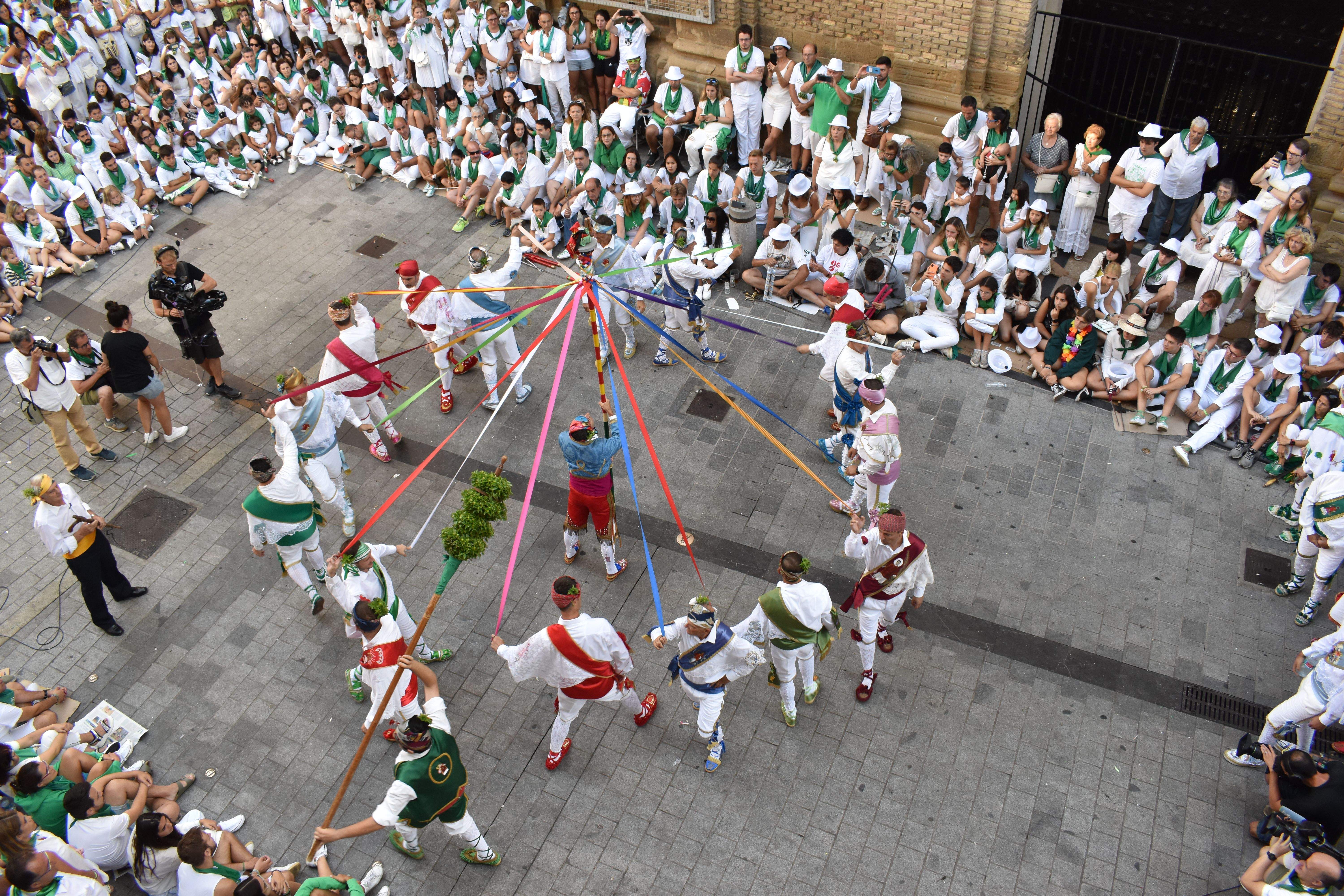 El vals de las Cintas. Foto: Carlos Jalle