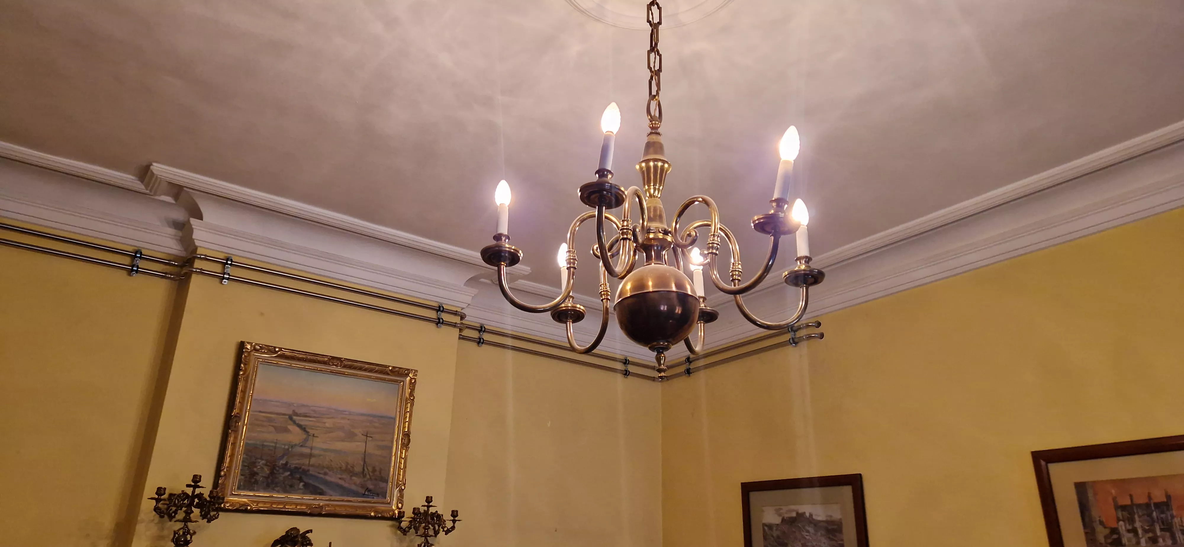 La casa de la Subdelegación del Gobierno en Huesca. Foto Myriam Martínez