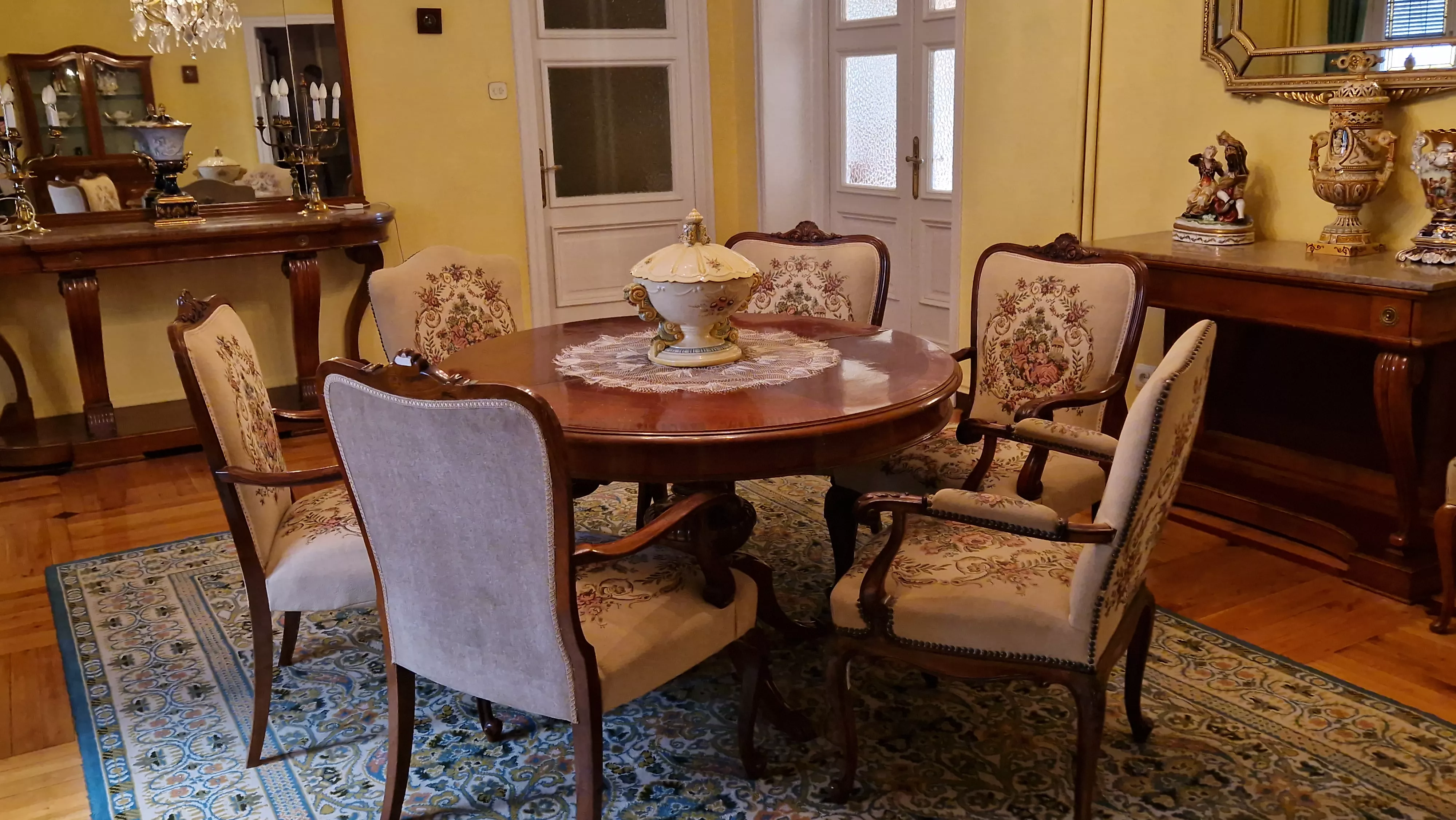 La casa de la Subdelegación del Gobierno en Huesca. Foto Myriam Martínez