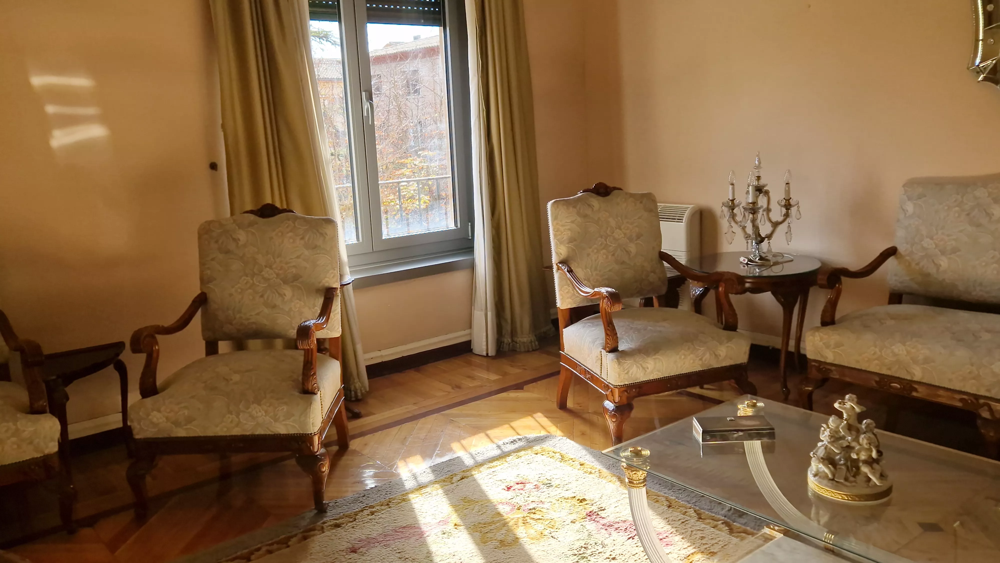 La casa de la Subdelegación del Gobierno en Huesca. Foto Myriam Martínez