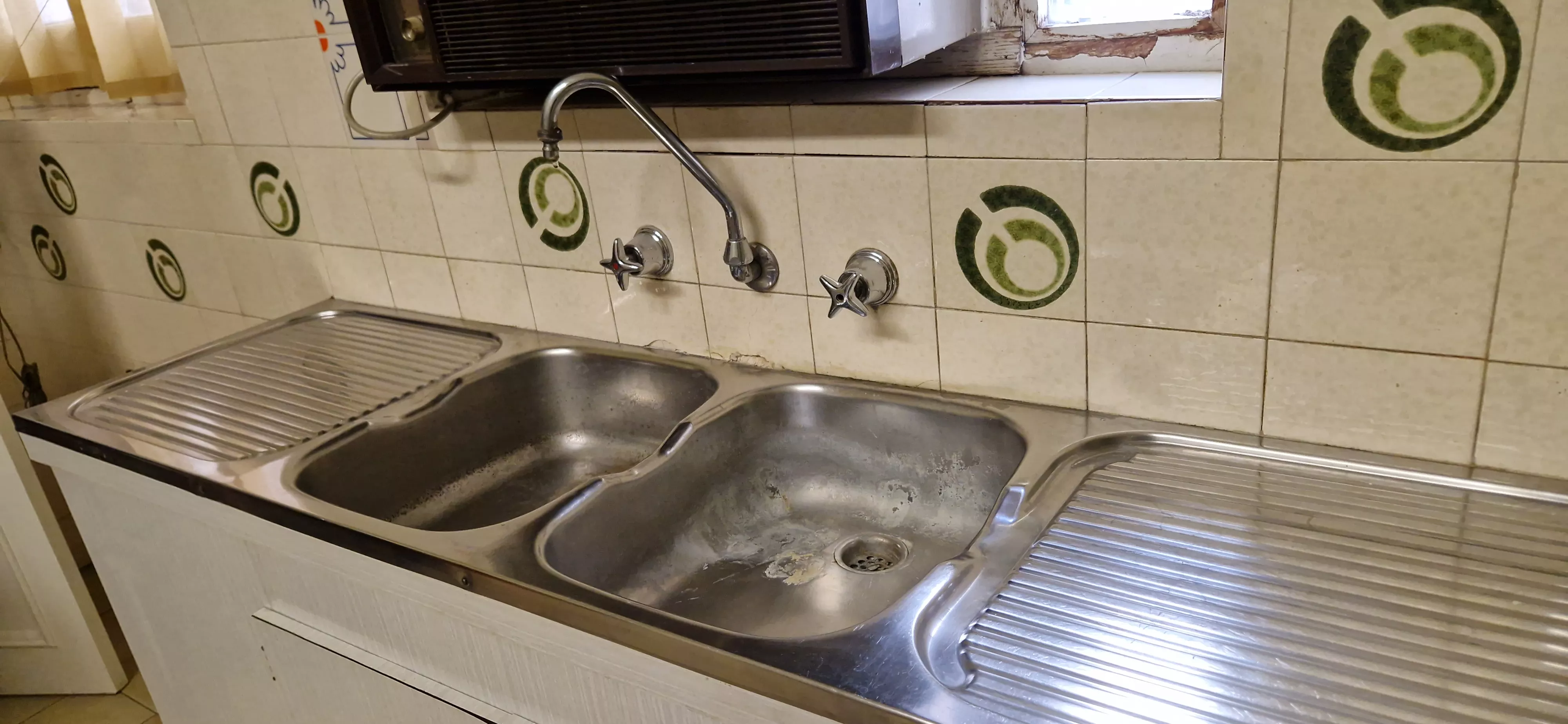 La casa de la Subdelegación del Gobierno en Huesca. Foto Myriam Martínez