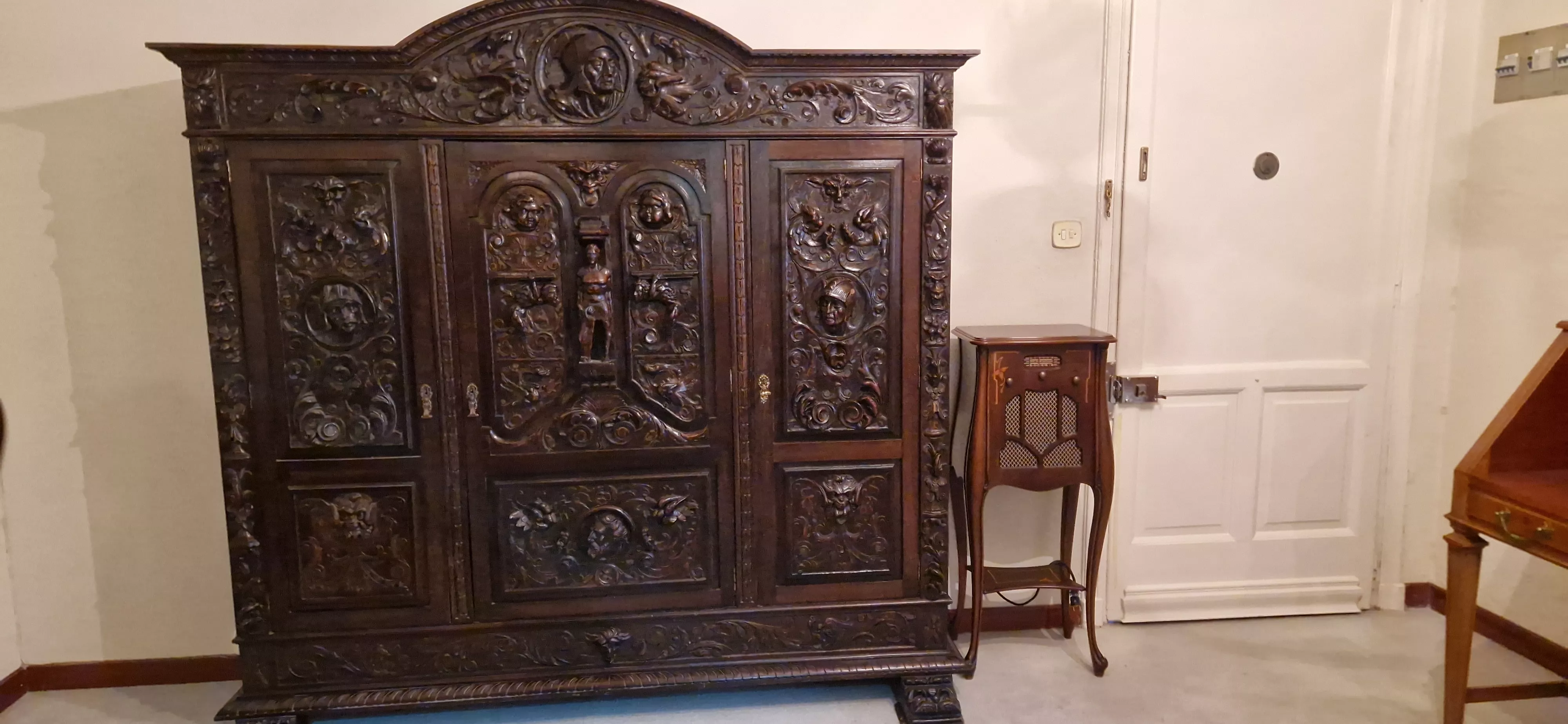 La casa de la Subdelegación del Gobierno en Huesca. Foto Myriam Martínez